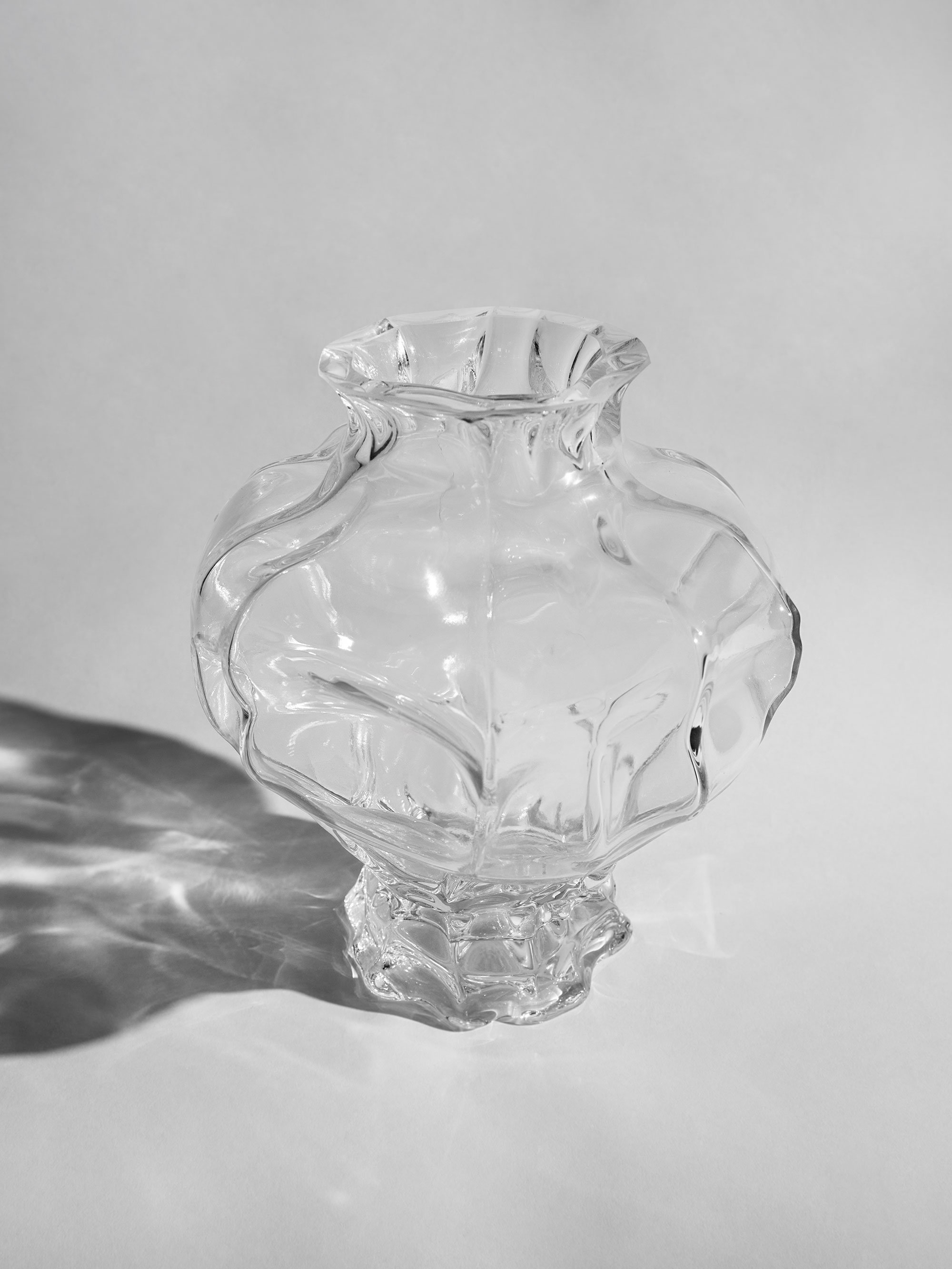 55657 Dfacbd2238 Ammonit Vase Clear Large Hein Studio 10 Portrait