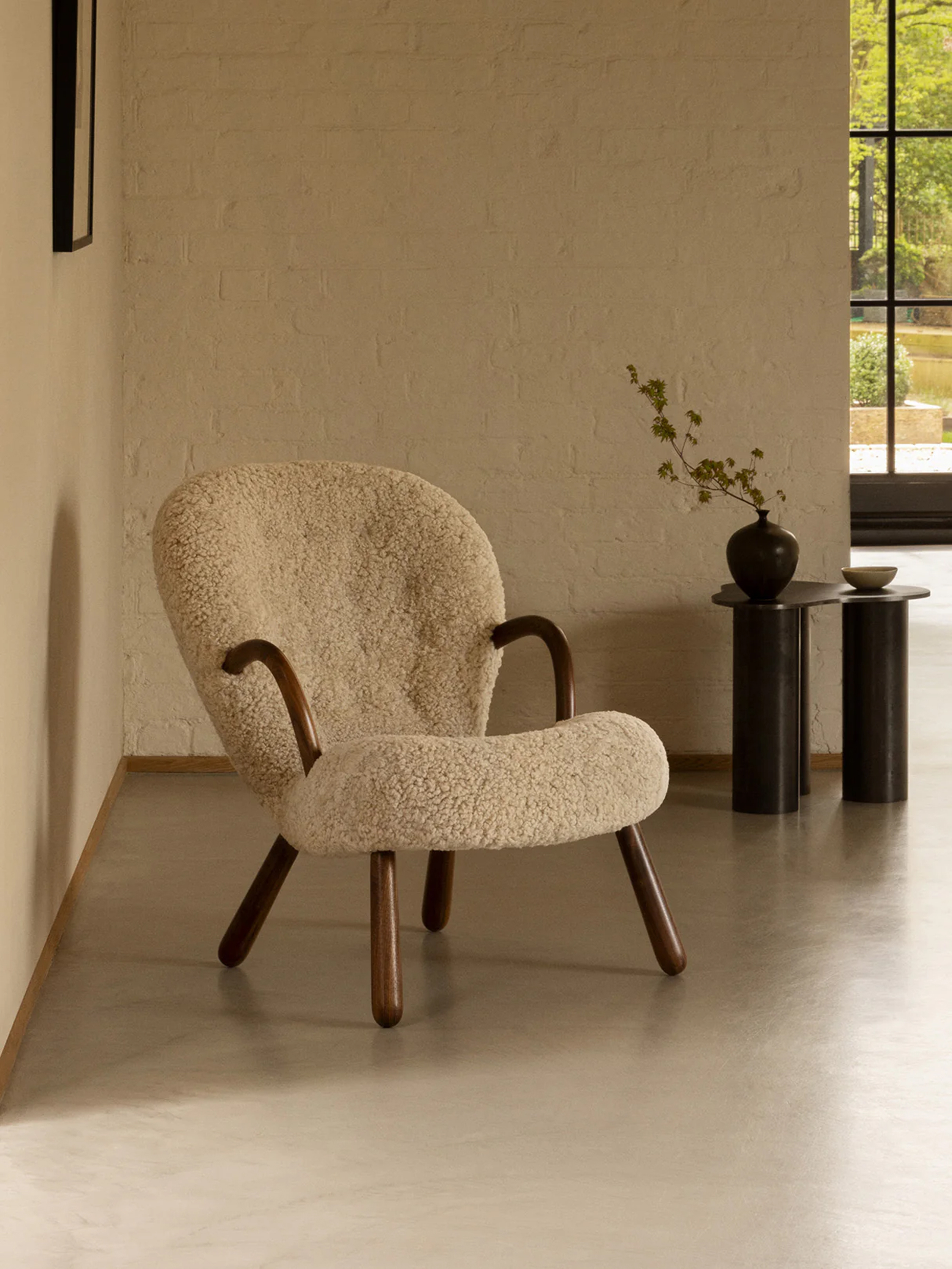 55969 78d93d9c65 Clam Chair Moonlight Walnut 2 Portrait
