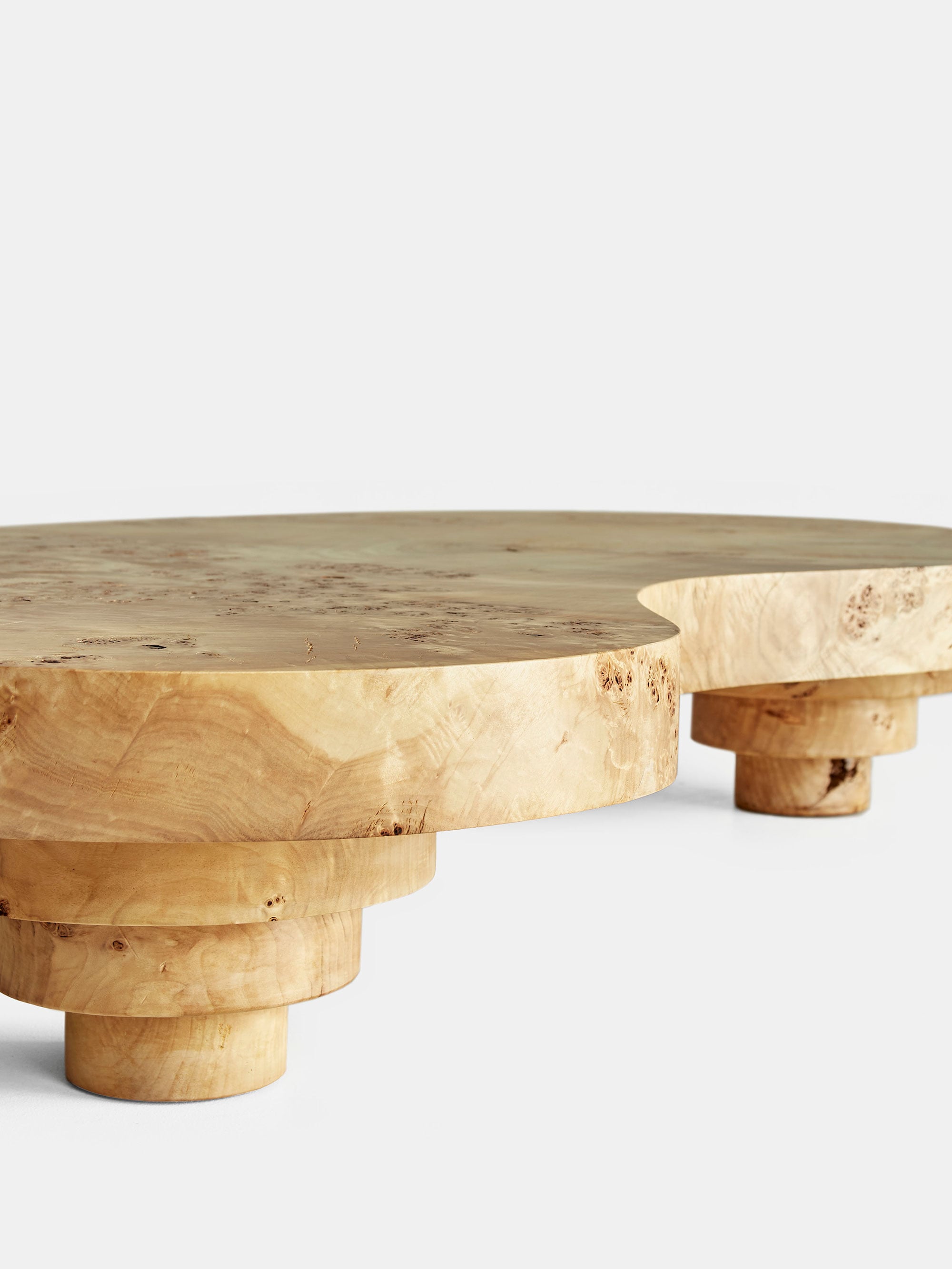 56305 F65b169b95 Mung Coffe Table Poplar Burl 190 Cm 4 Portrait