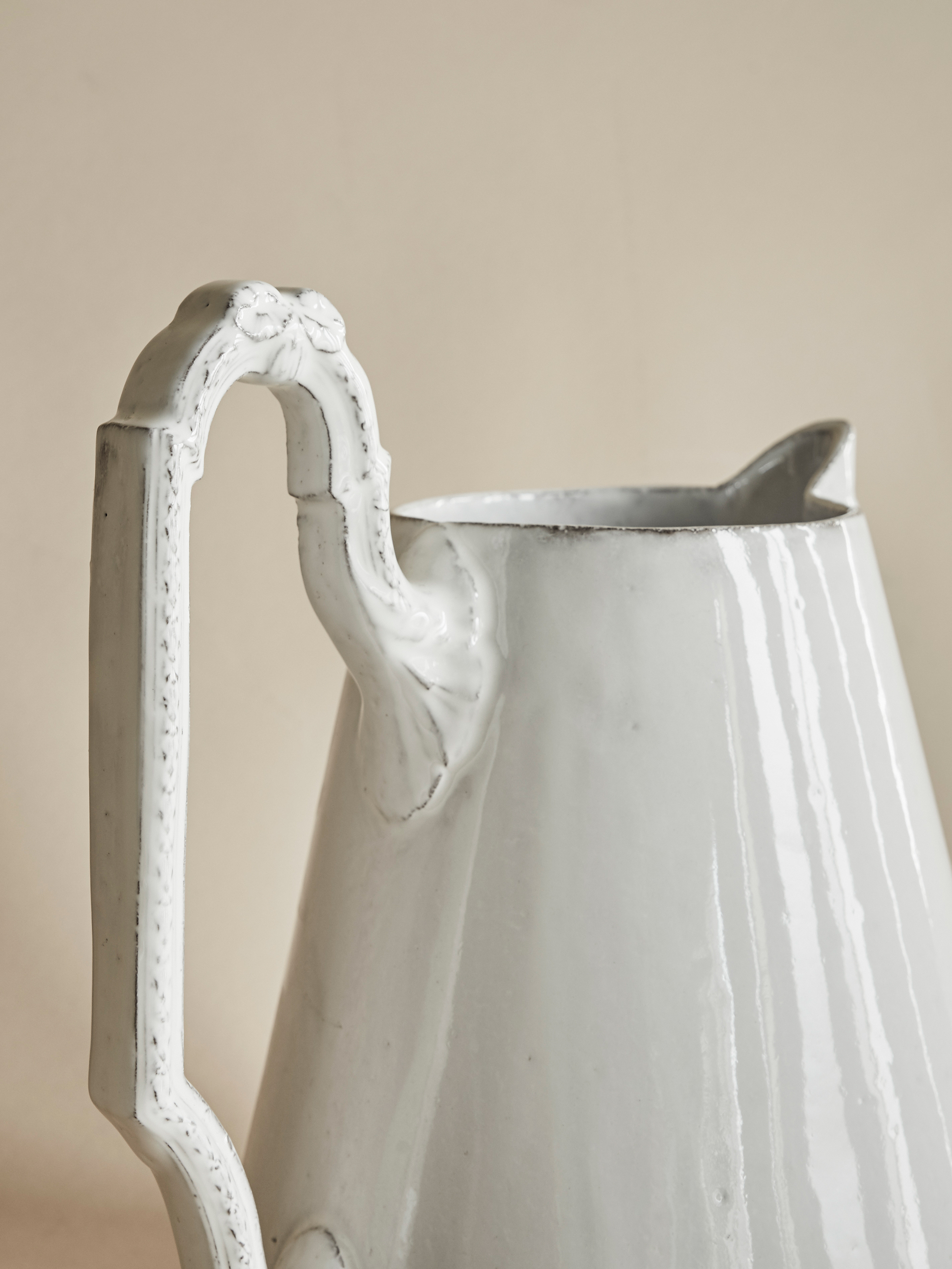 Astier de Villatte — Grand pitcher Louis XV — Carafes | Artilleriet