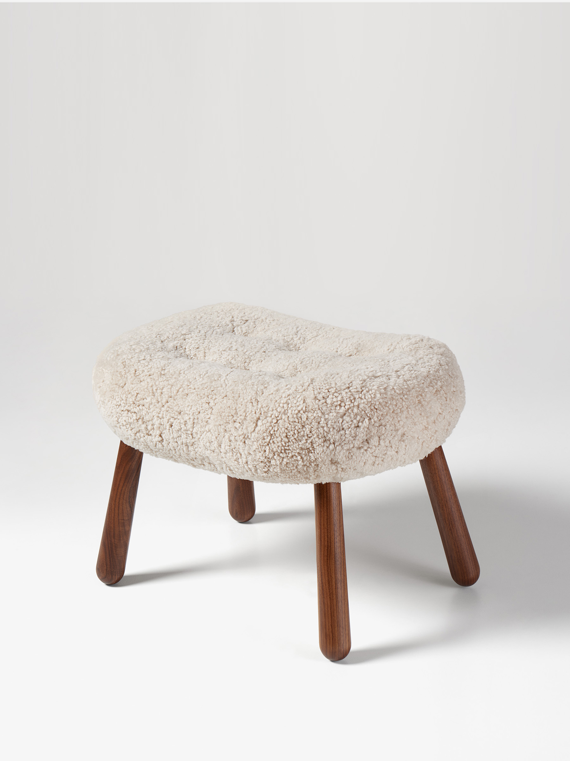 56682 793eac6e19 Arnoldmadsen Clam Stool Sk Moonlight Walnut Portrait