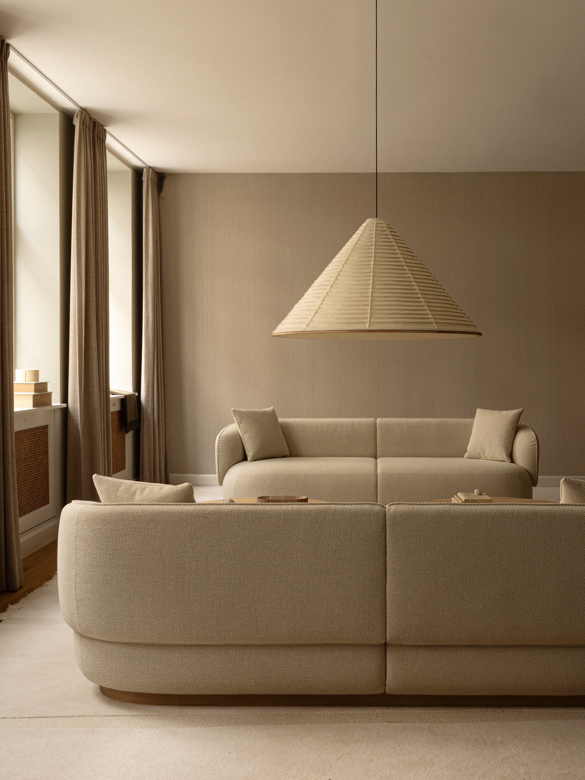 56972 107d8f85f1 A S02 Sofa Portrait