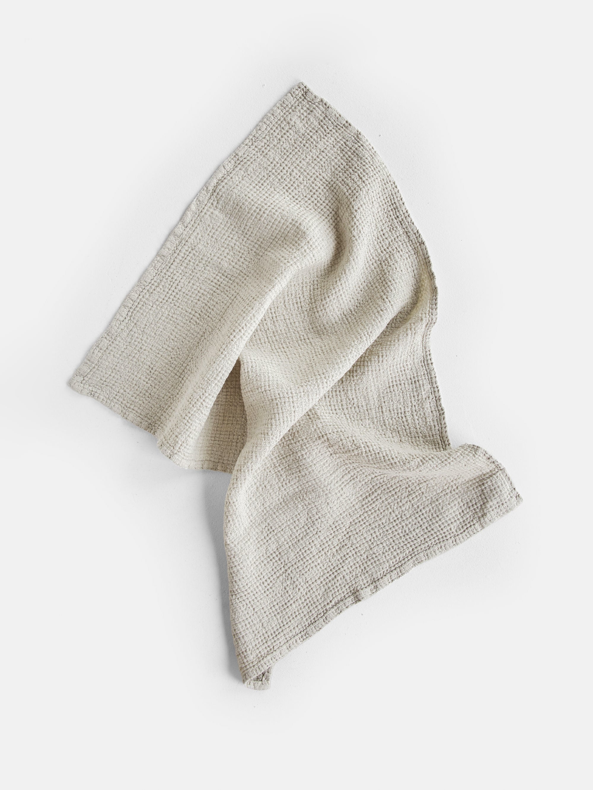 57007 3b9e52212d 57007 9fb4822eaf Lipe Guest Towel 1 Original Portrait