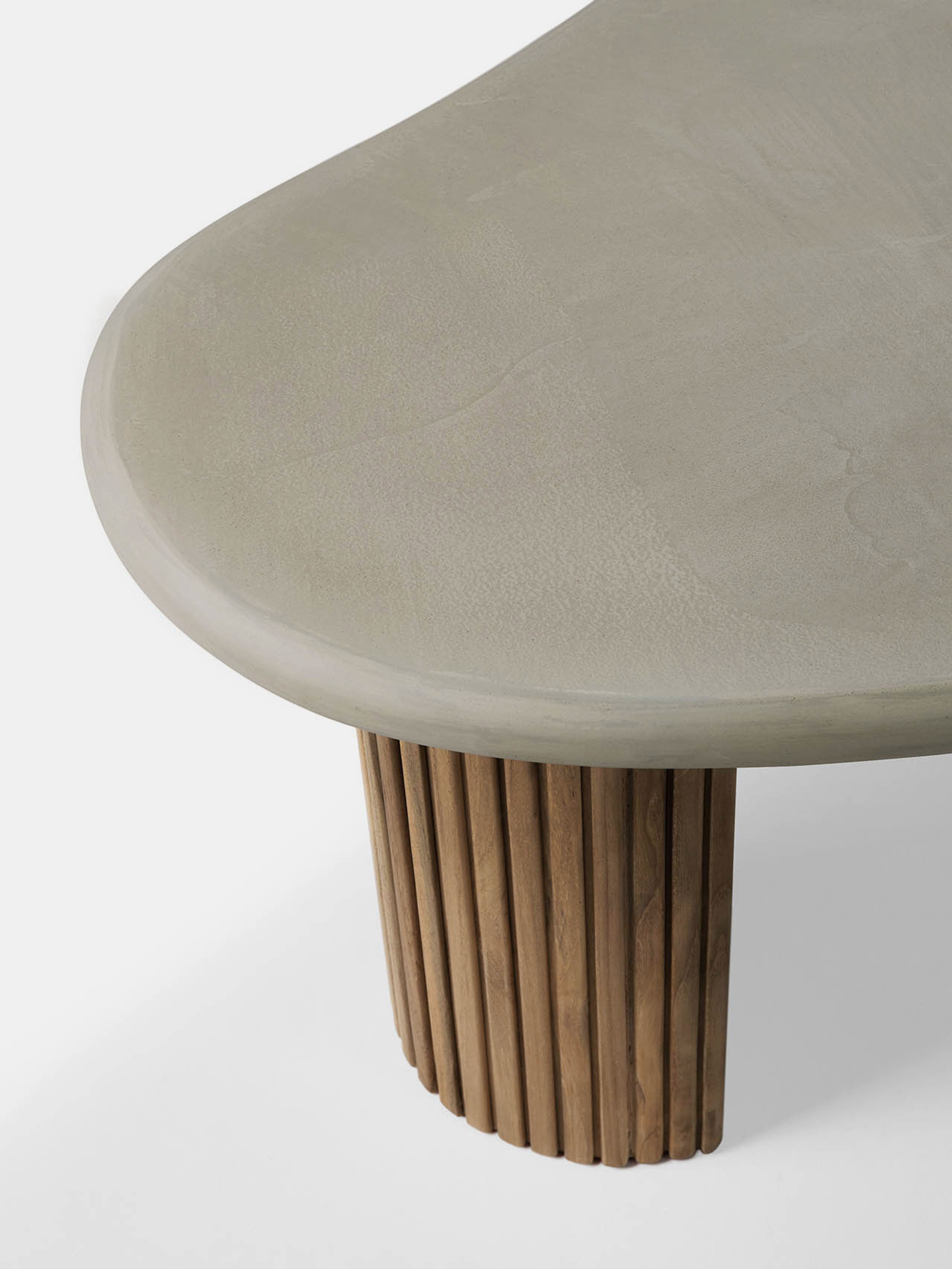 57534 8a8448ad0f 11238 Boomerang Outdoor Coffee Table Concrete Top Reclaimed Teak Base Light Grey Pebble Shape 126x74x40 Det01 Cut Web Portrait