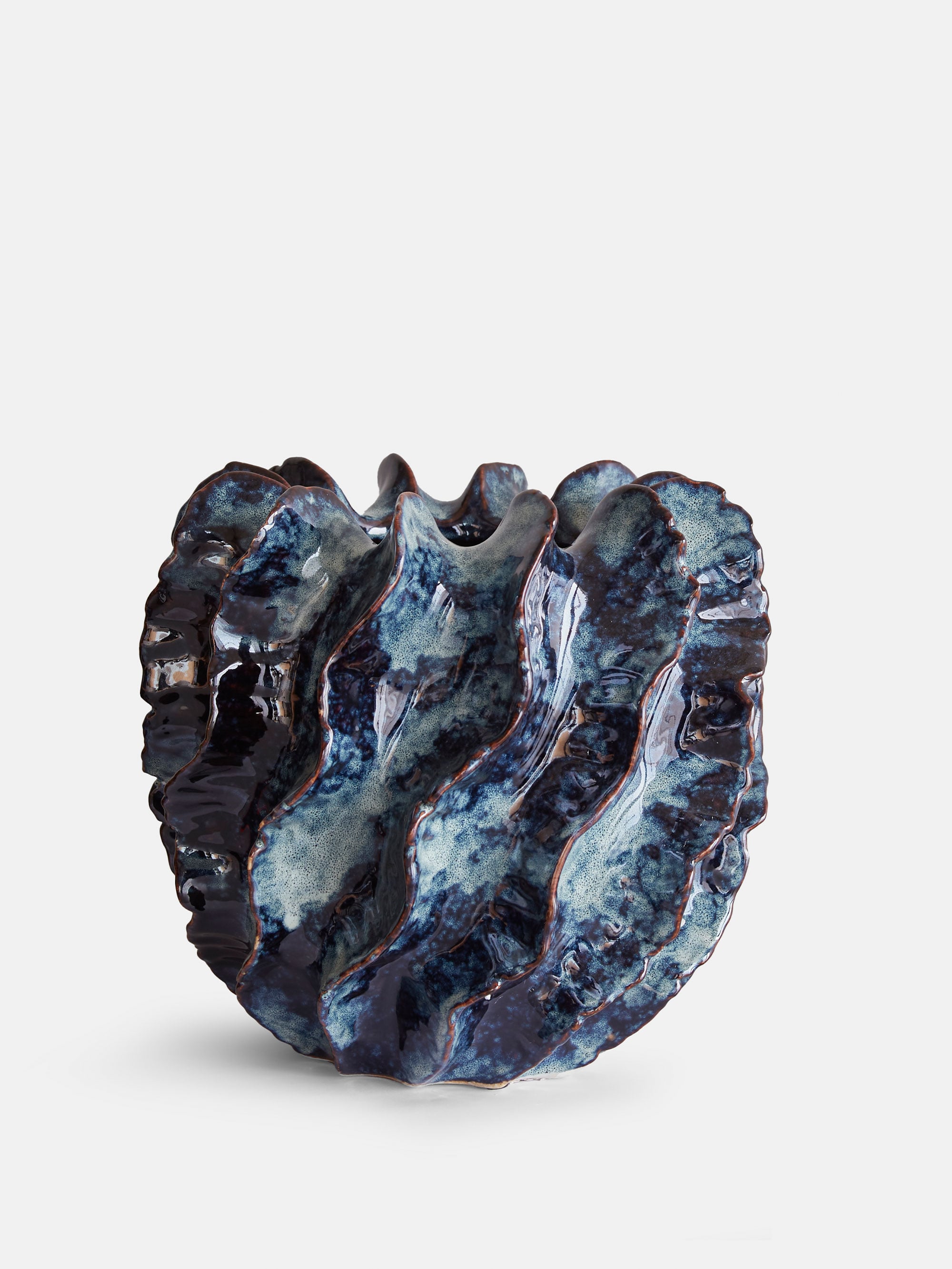 57887 F19d90d533 Meander Vase 1 Portrait