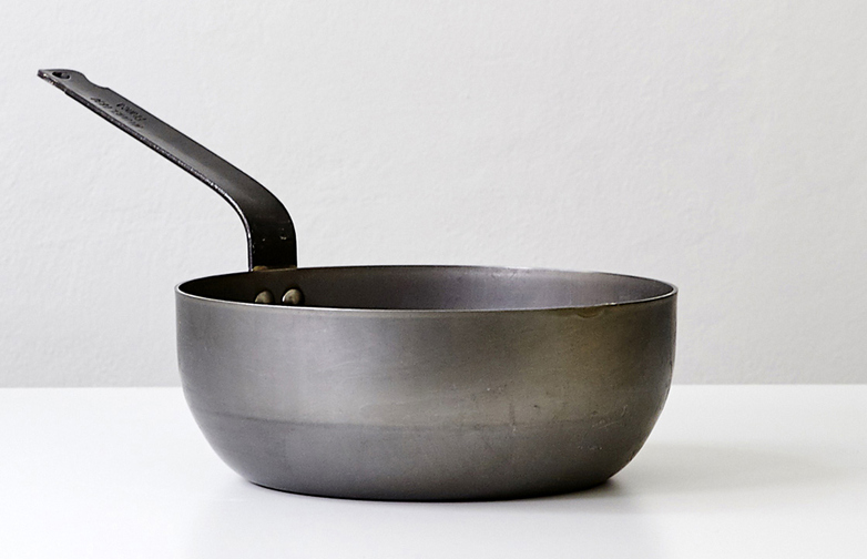 Sautepan Carbon / 24