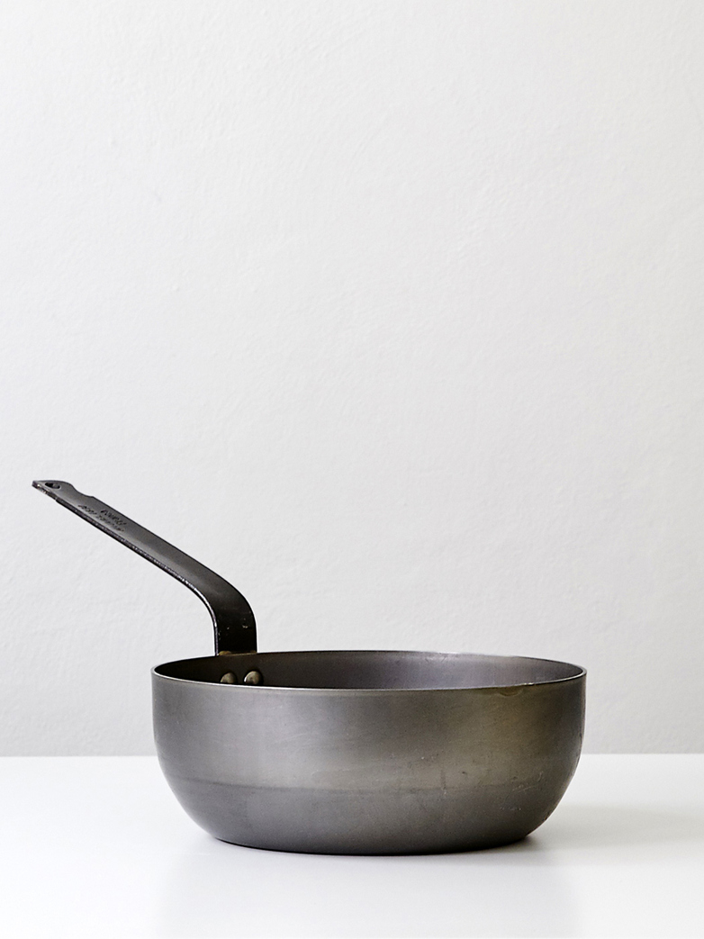 Sautepan Carbon / 24