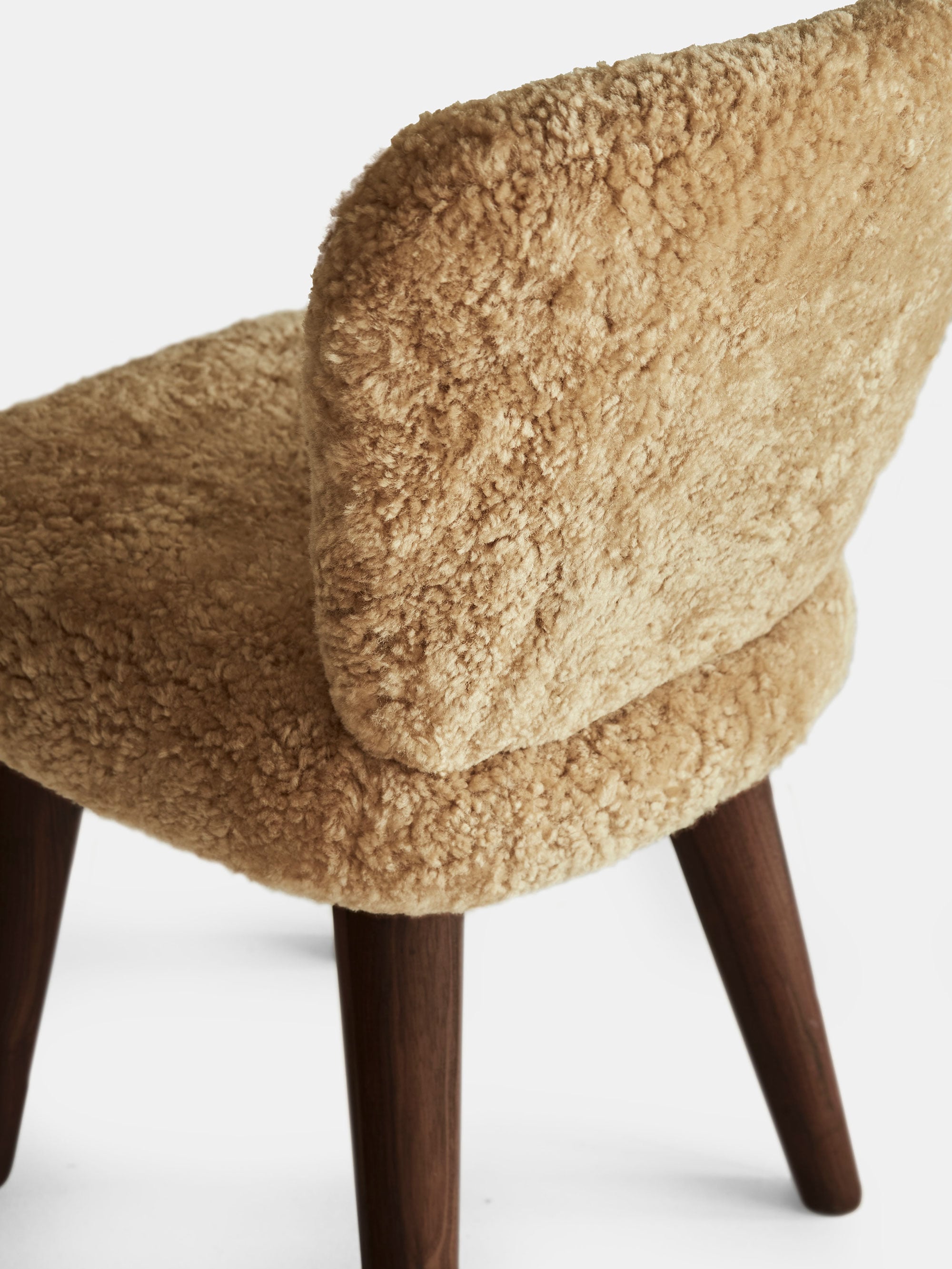 58270 449863958f Teddi Chair Valnot X Honey 4132576 Portrait