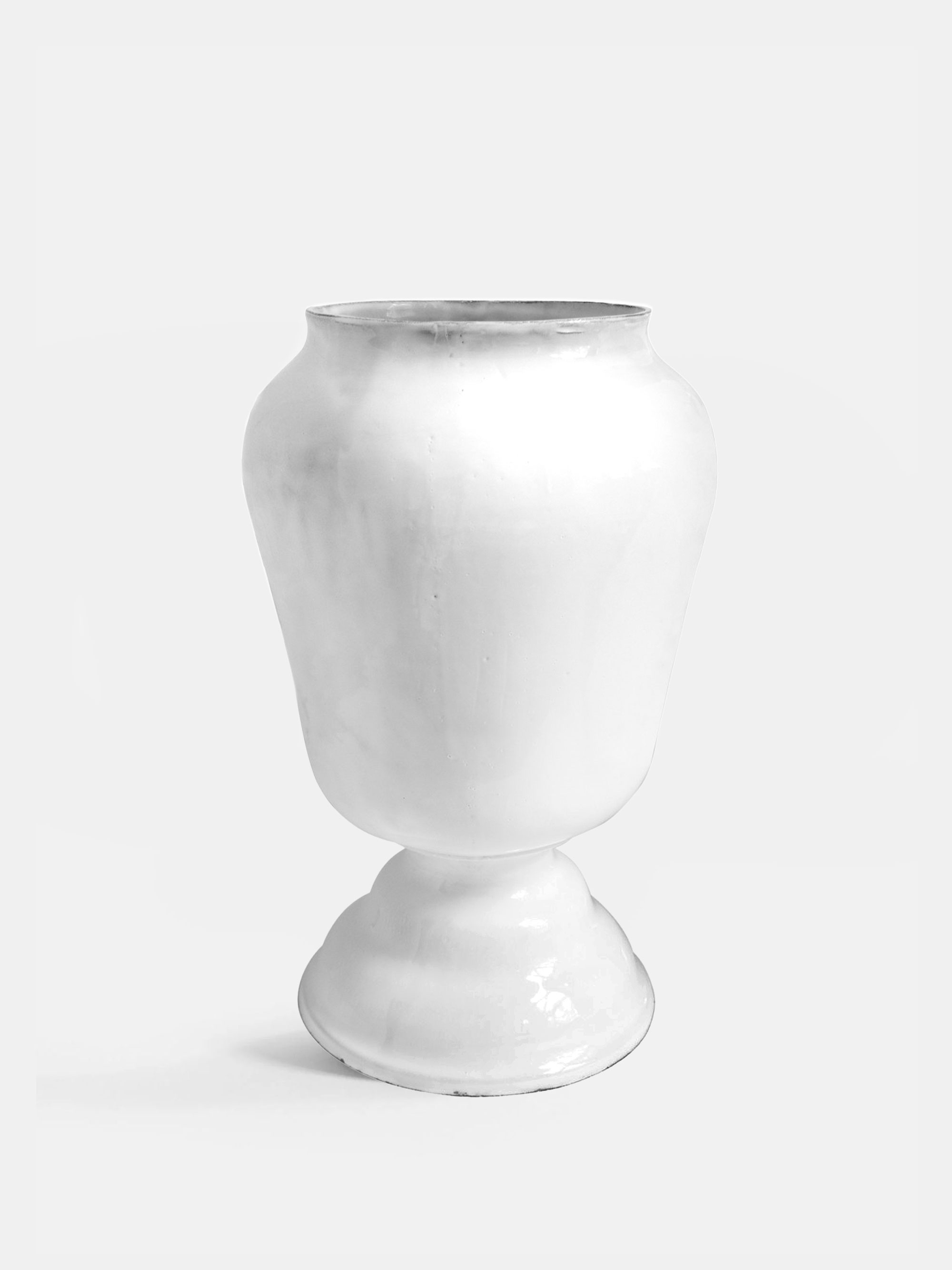 58415 3a6e61aea4 Large Apothicaire Vase Portrait