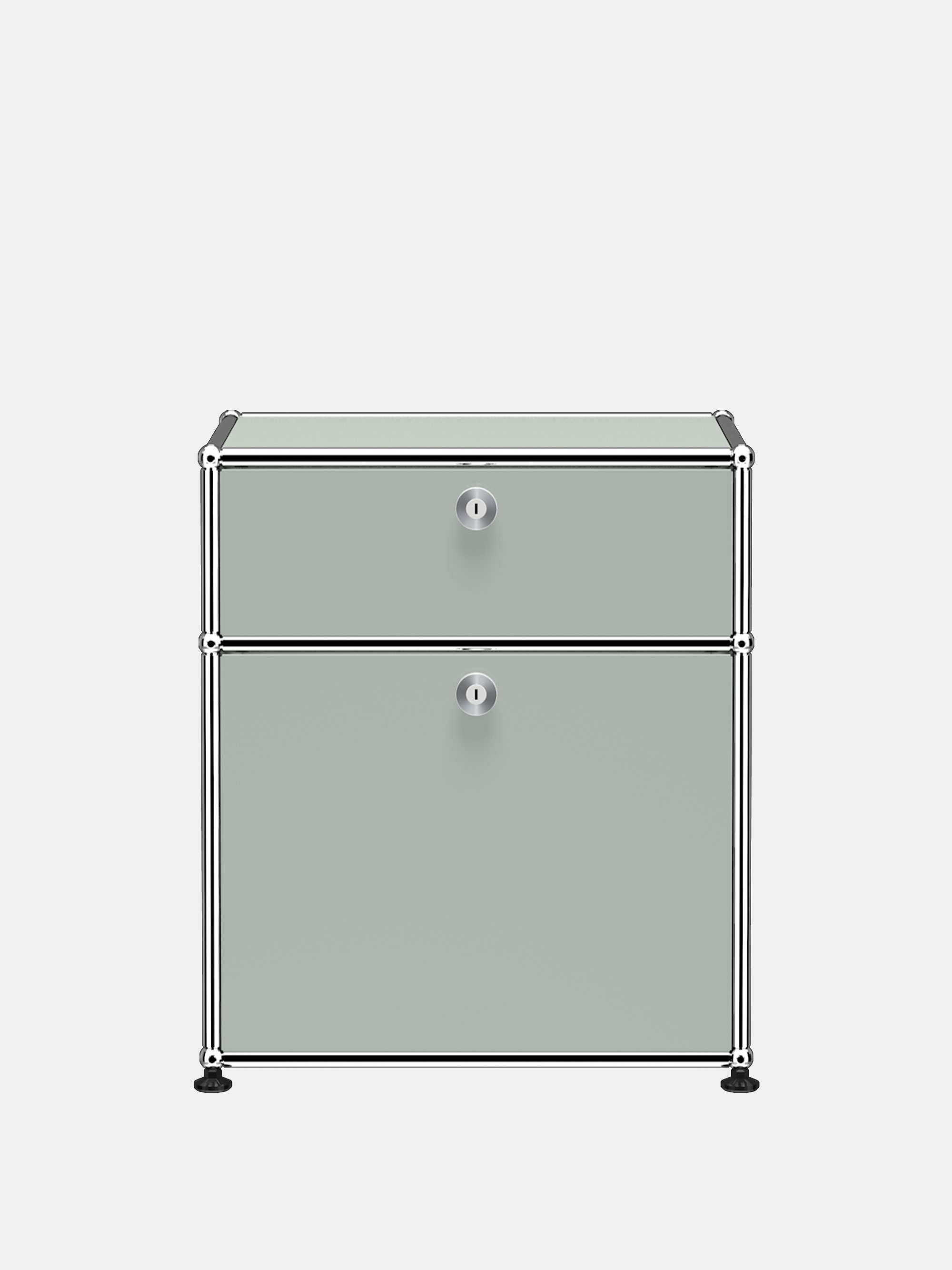 59142 6e7c410cc7 Grey Portrait