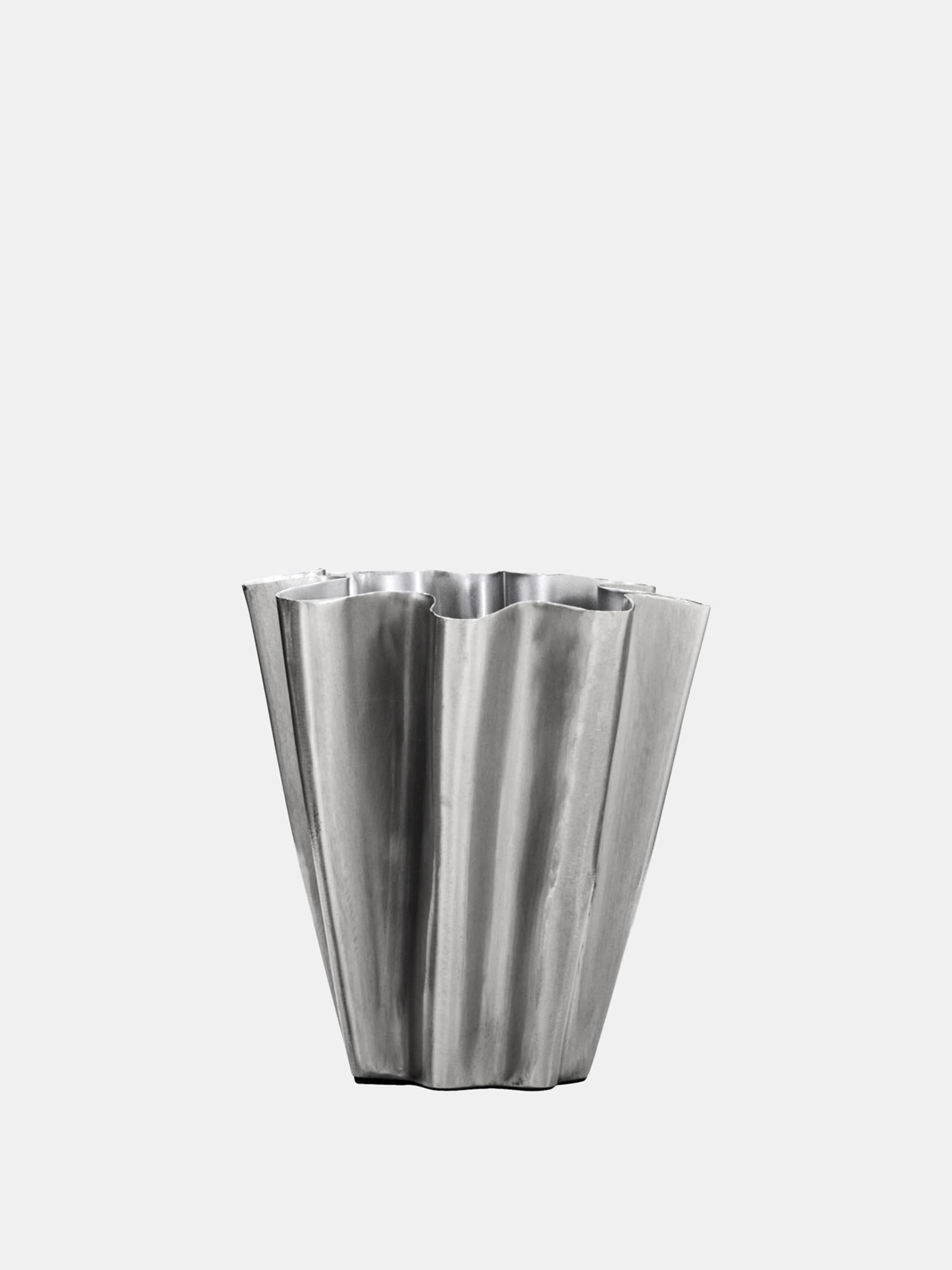 59396 342dcc243e Flood Vase Small Brushed Portrait