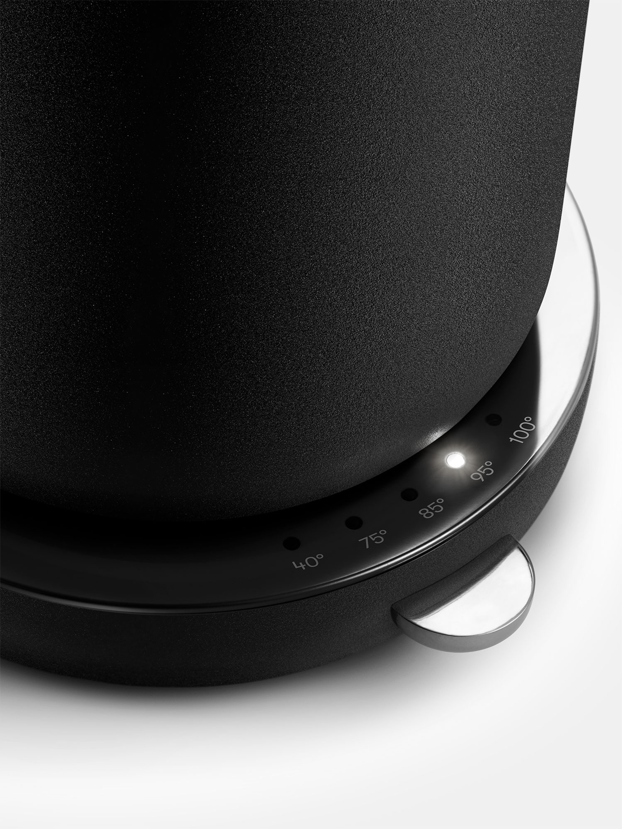 59608 4d70c61960 Aarke Kettle Black Celcius Portrait