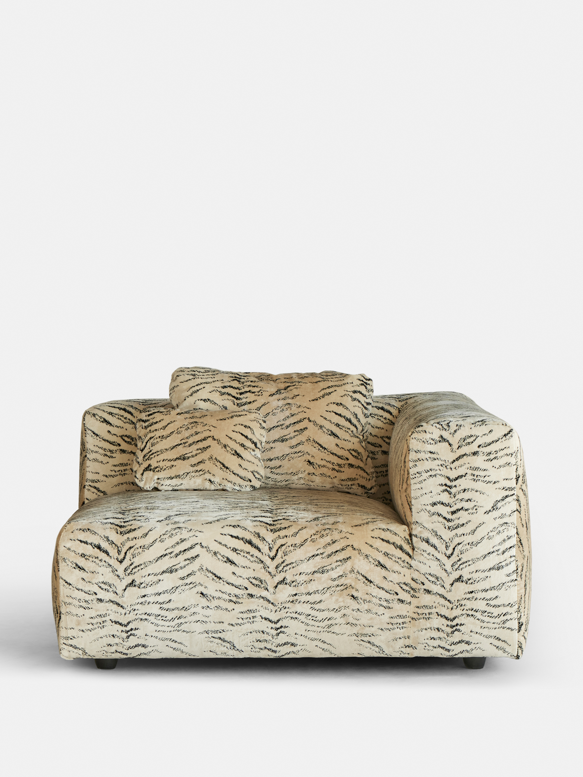 59703 3c3ba038e2 70s Sofa 6 Portrait