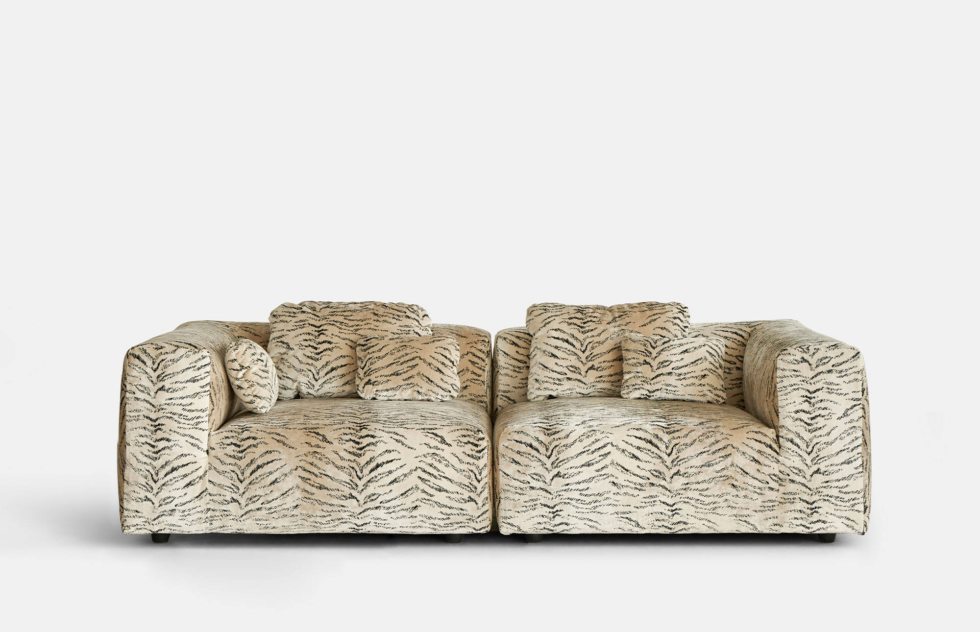 59886 1ef3f19208 70 Module Sofa 5 Portrait