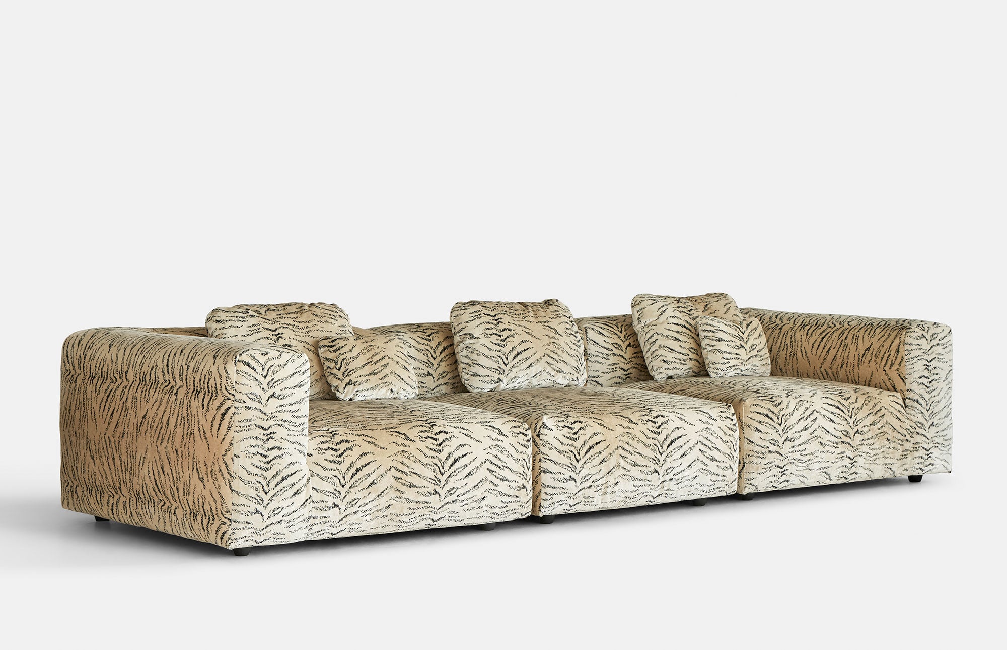 59886 663a13d045 70 Module Sofa 2 Portrait