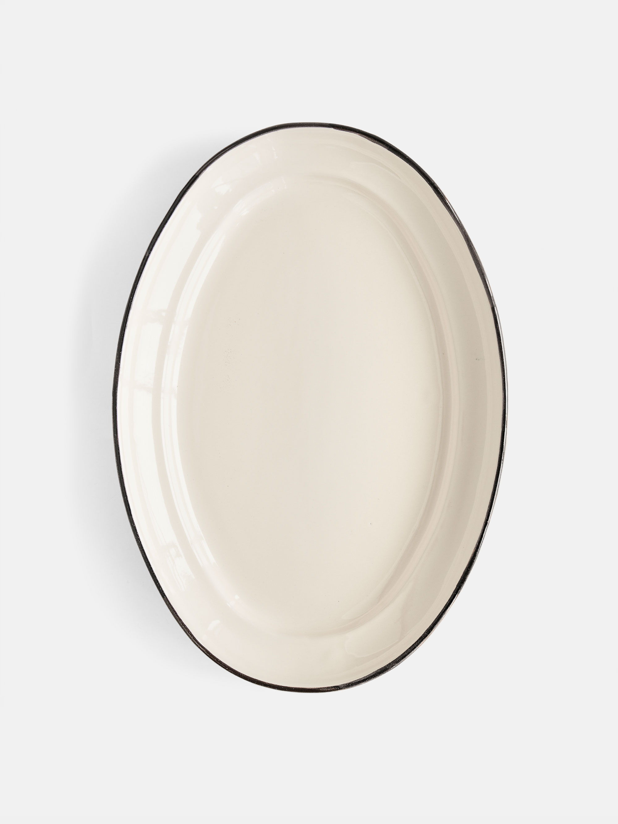 59890 63c44e98e5 Artilleriet Ateliers The Line Oval Serving Platter Black Line Portrait