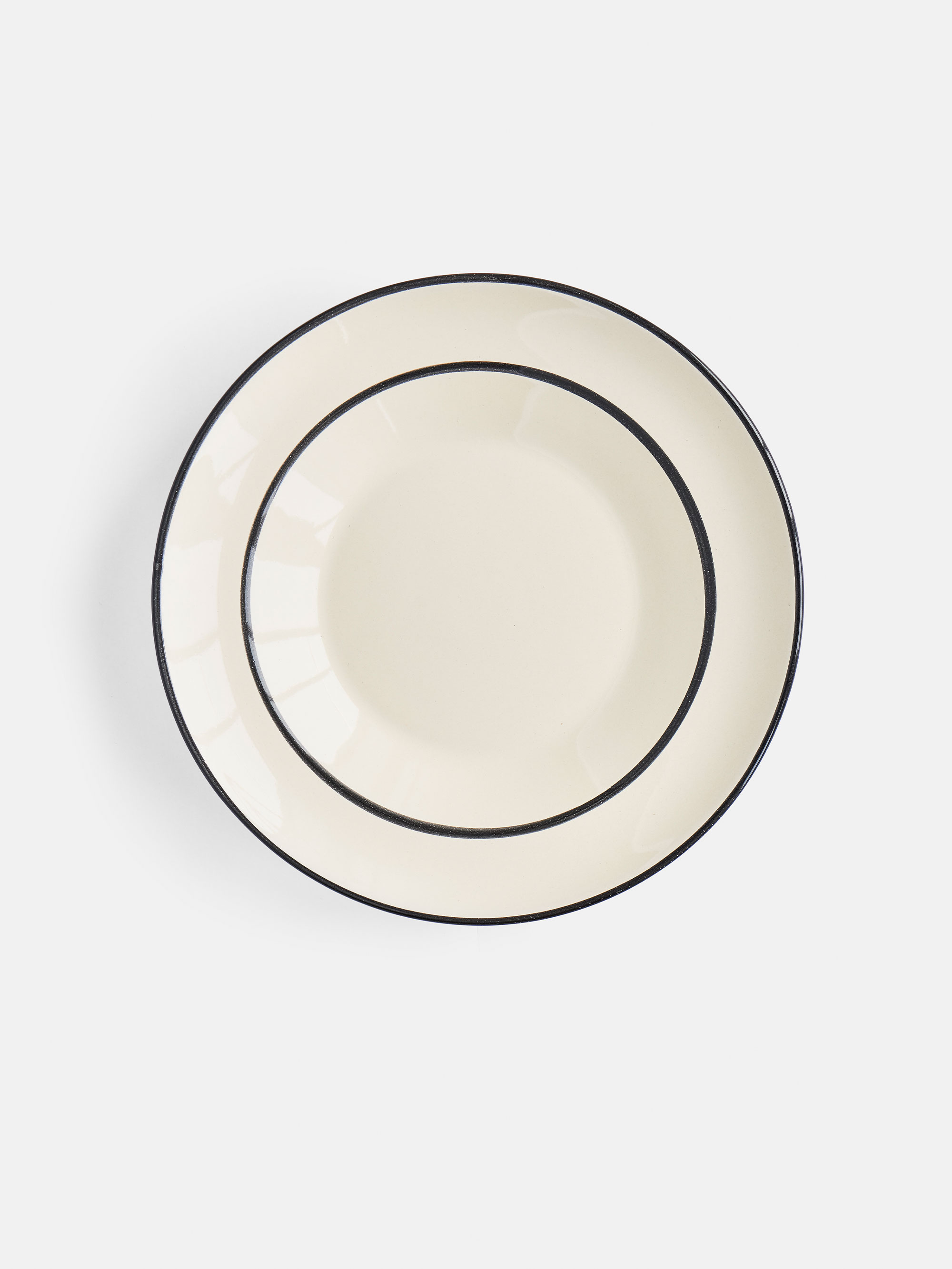 59891 43028799db Artilleriet Ateliers The Line Pasta Plate Black Lines Portrait