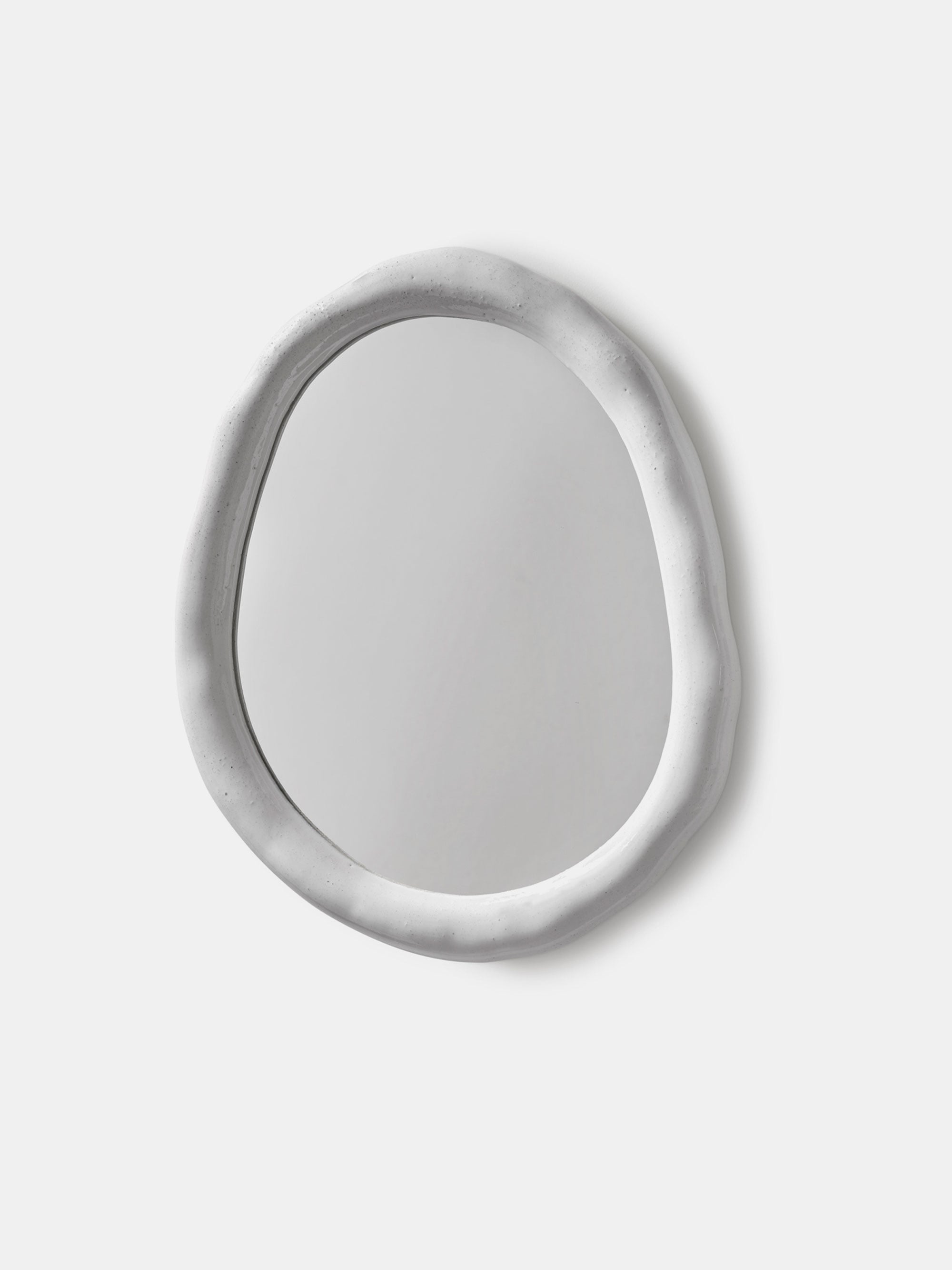 60170 Ab119eaead Mirror 01 White Rosie Portrait