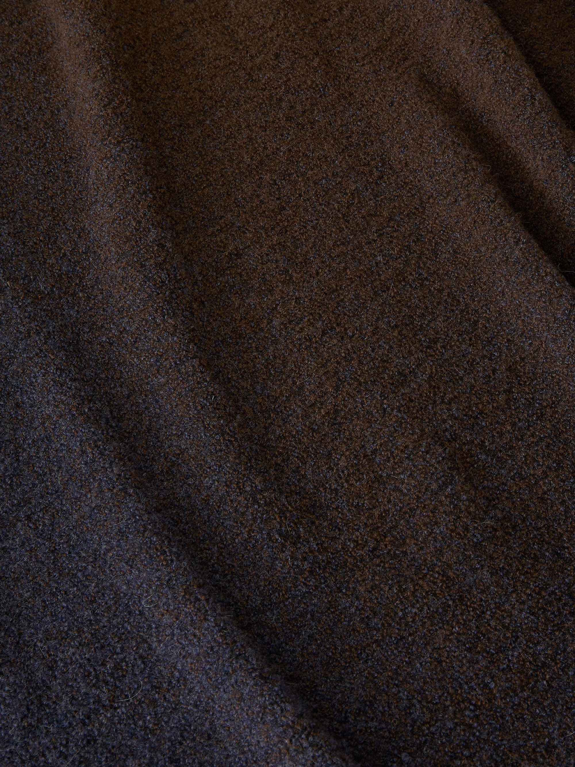 60402 8b9df01cbe Nuance Plaid Tuareg 05 Portrait
