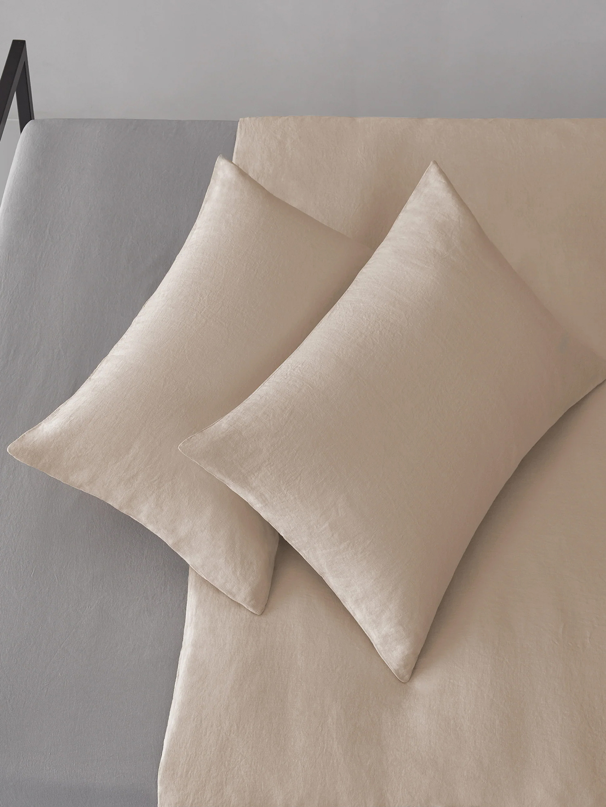 60410 A9899bf852 Rem Pillow Cases 1 Portrait