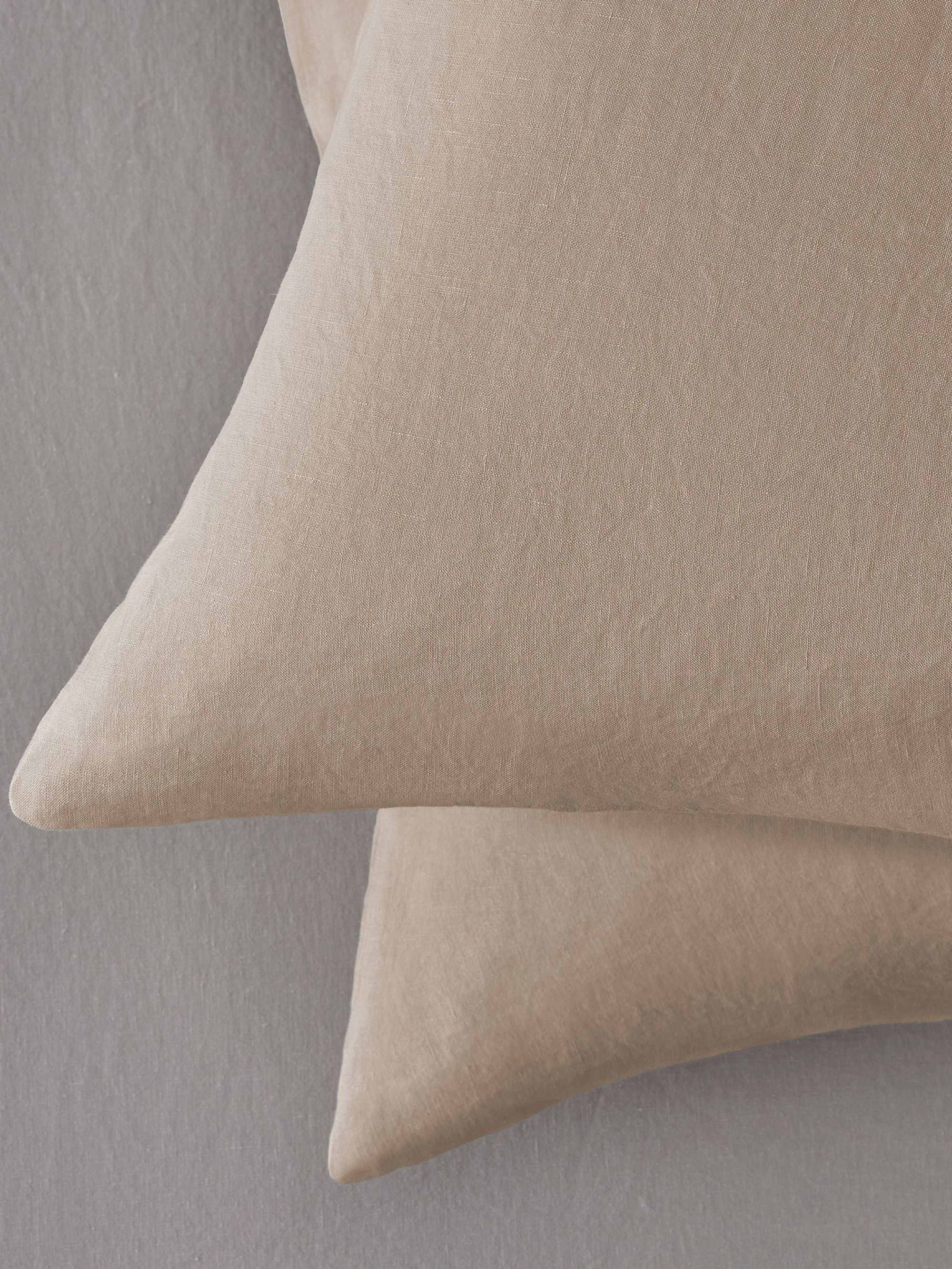 60410 D94afa0c5c Rem Pillow Cases Portrait