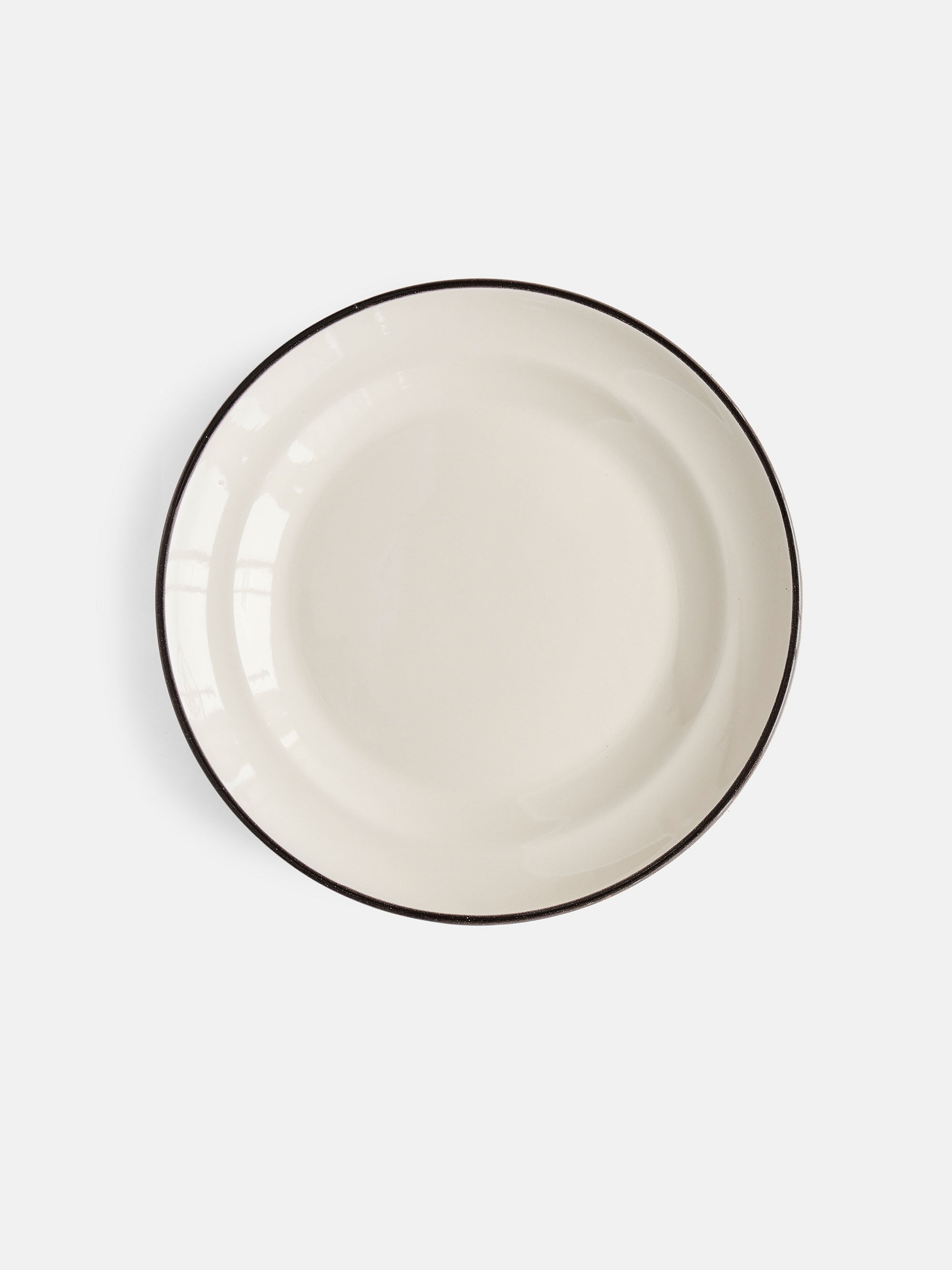 60639 7a9f2add8f 59896 Bfe6f26113 Artilleriet Ateliers The Line Dinner Plate Original Portrait