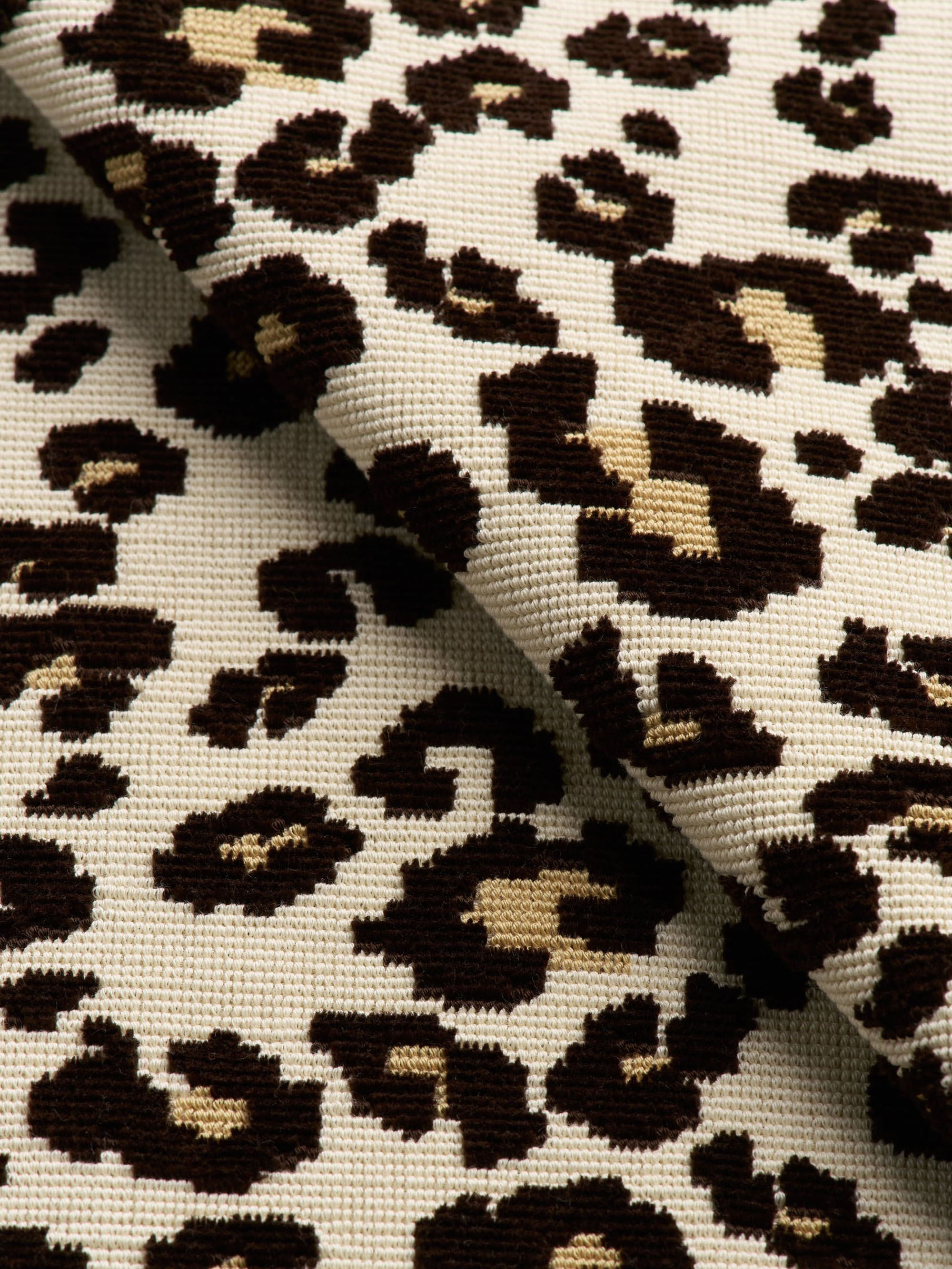 60928 316bac0de7 Leopard Pillow Case 50x50 Beige 2 Portrait