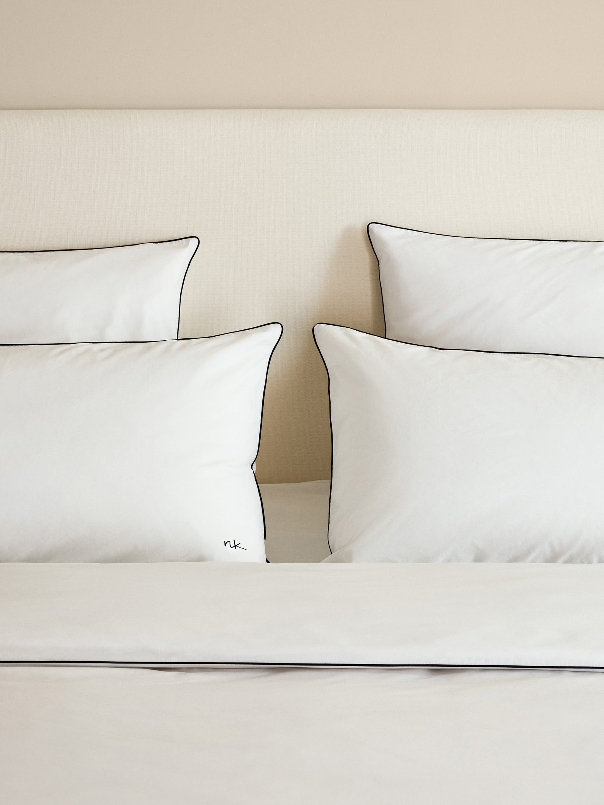 61054 7a2181ff2c Percale Pillow Case 50x90 Crisp White Black 1 Portrait