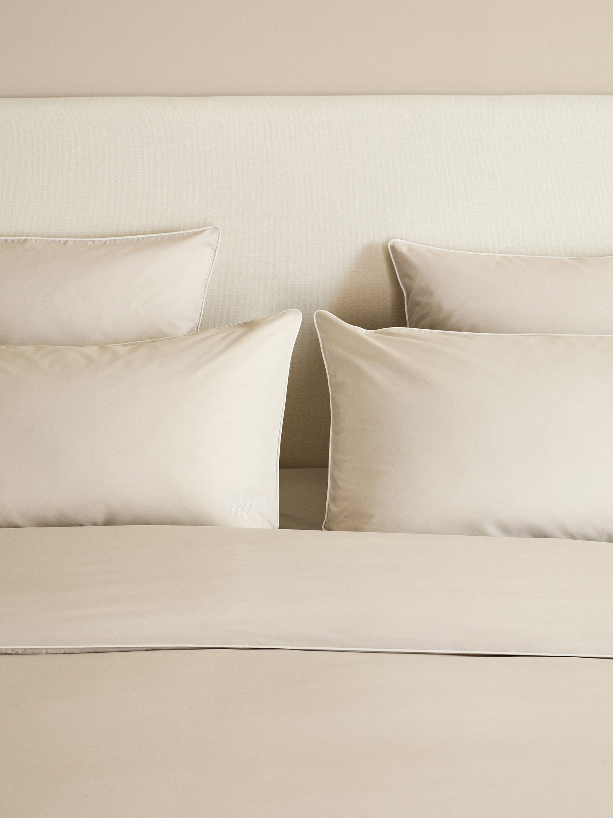 61054 B3320a270e Percale Pillow Case 50x90 Sand White 1 Portrait