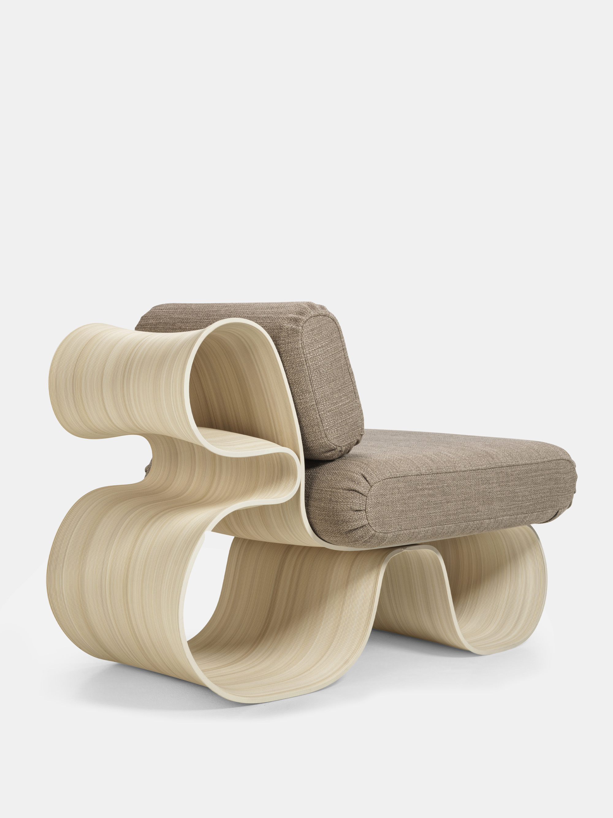 61184 0b847c6822 Eel Lounge Chair Blond 1 Portrait