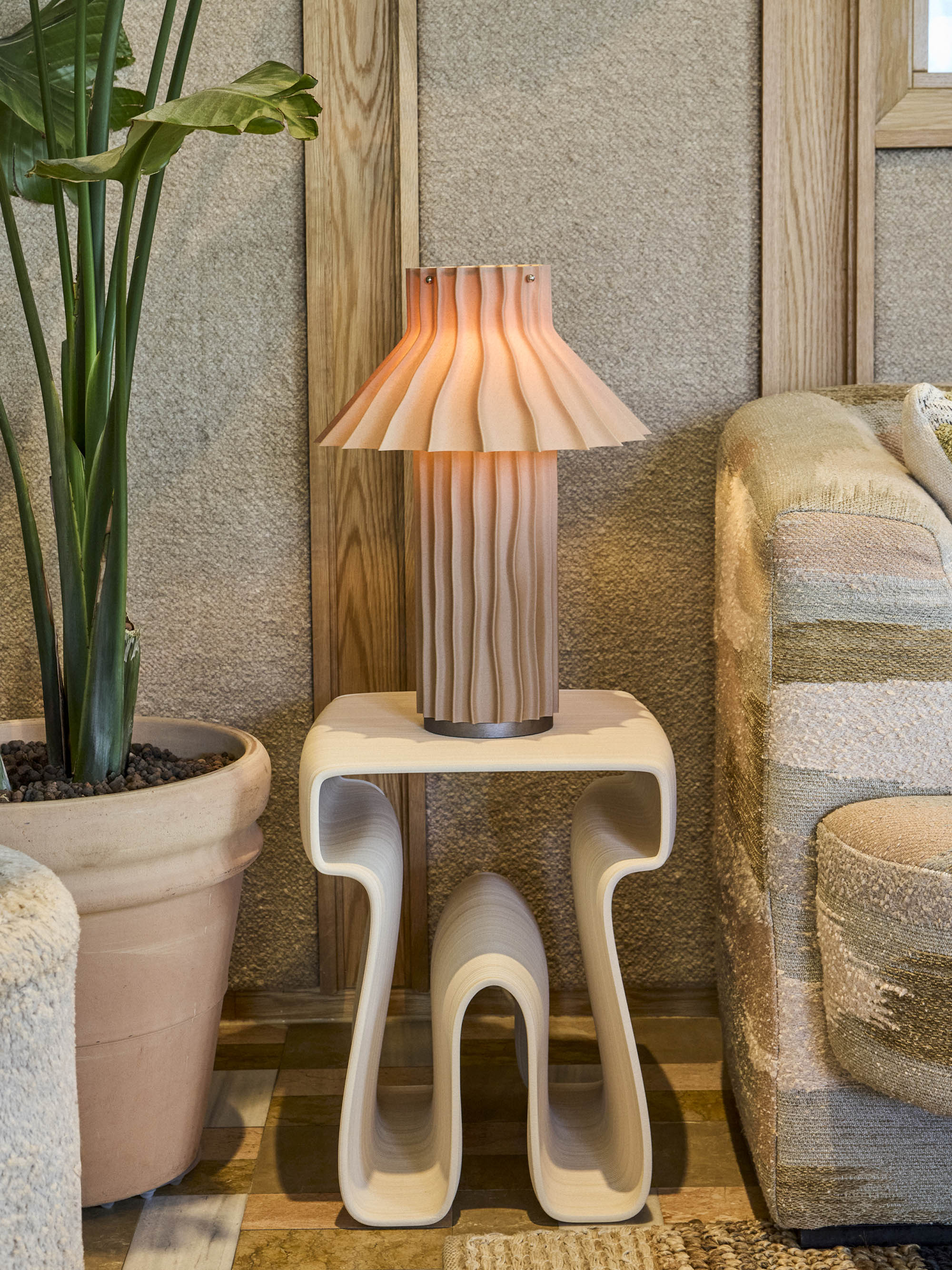 61190 Aa138abfe7 Octopus Side Table Blond 2137172 Portrait