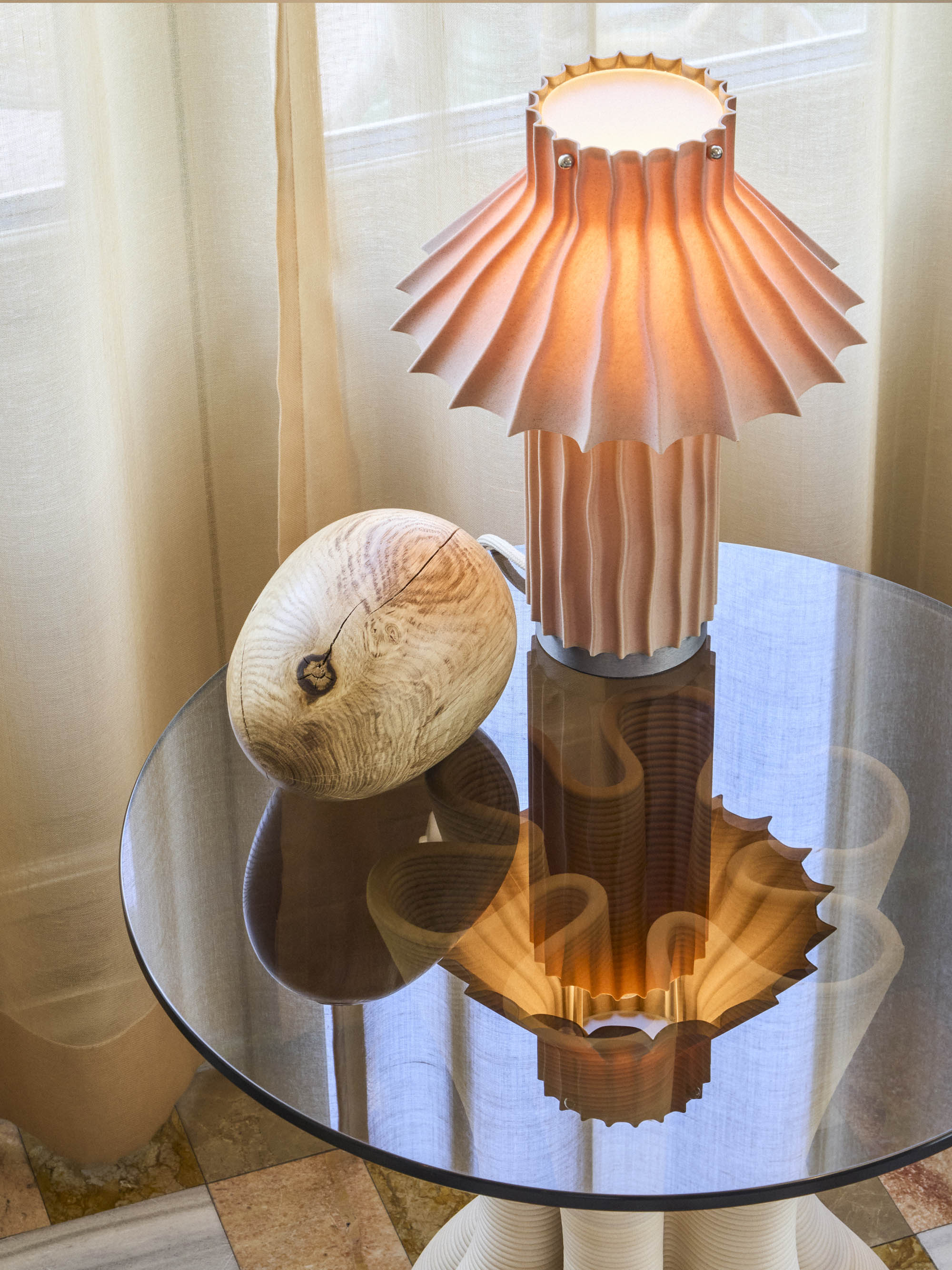 61213 A6668b2277 Kakta Table Lamp Small Linen Hyfer Objects 4 Portrait