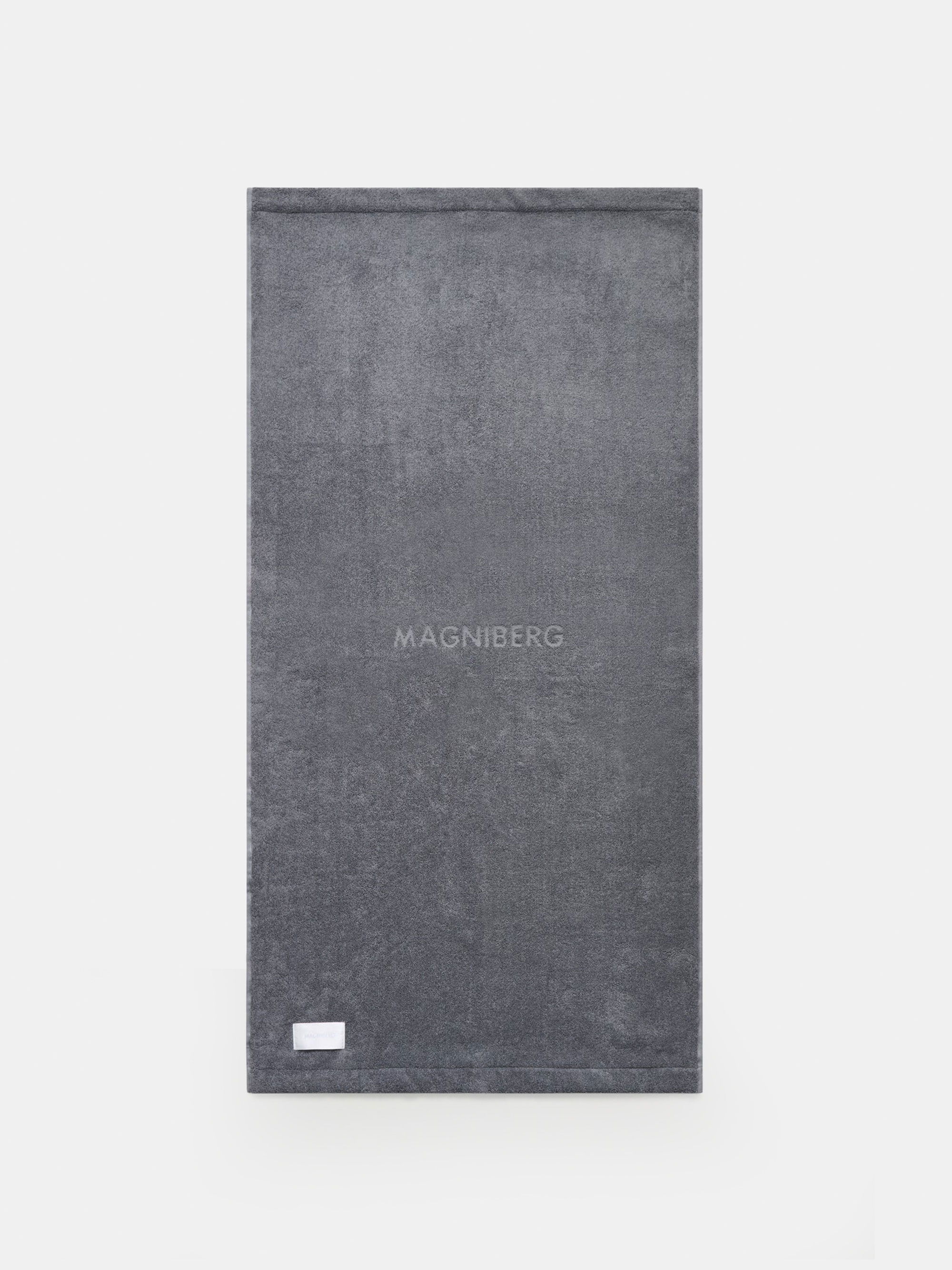 61241 80ae9a6e9d Gelato Bath Towel Sheet Salmiak Grey 004 4c4c30d0 Ed37 4baa B4e4 945b6c355c42 1800 1 Portrait