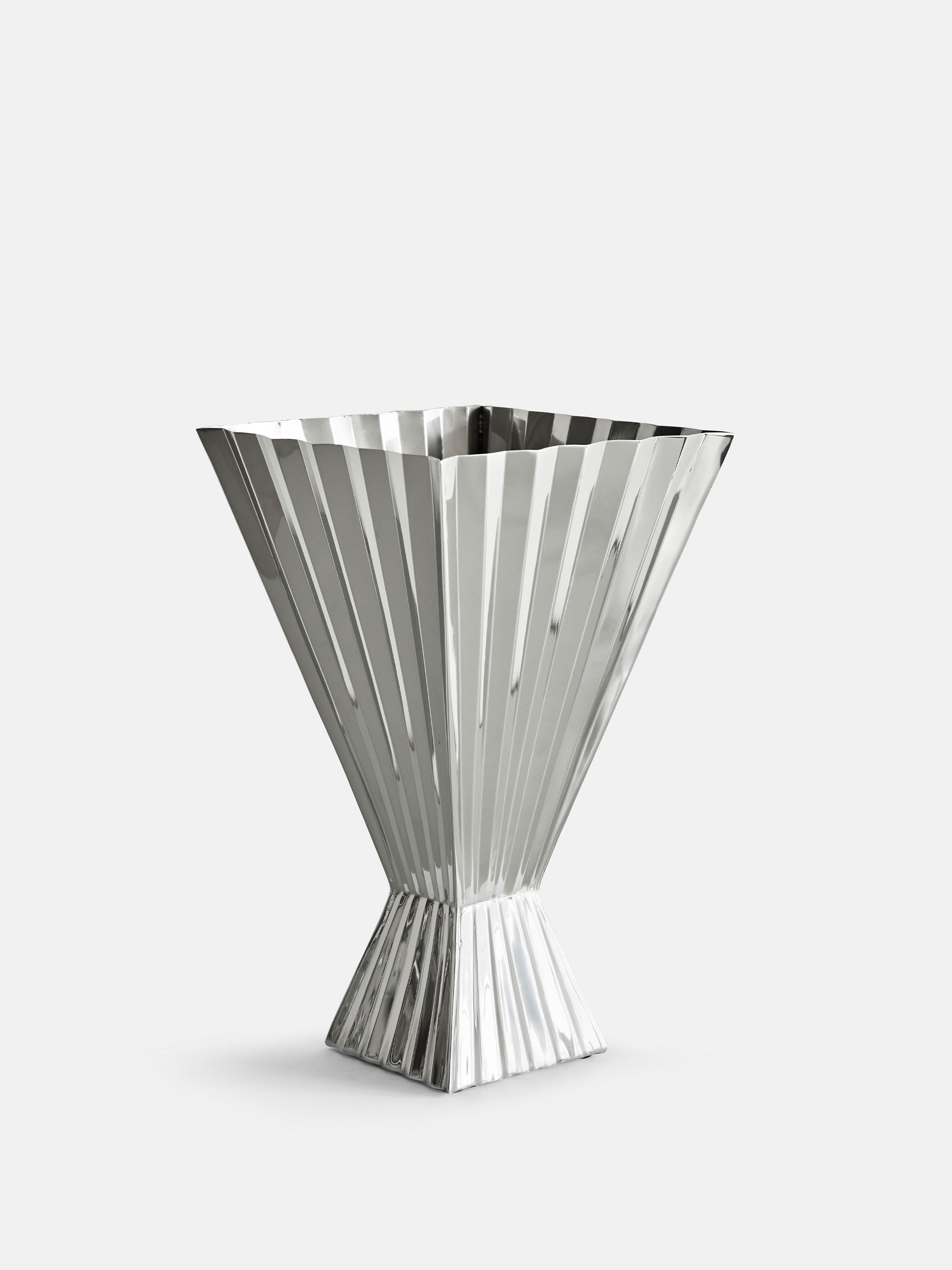 61331 A60589a748 Holy Vase Portrait