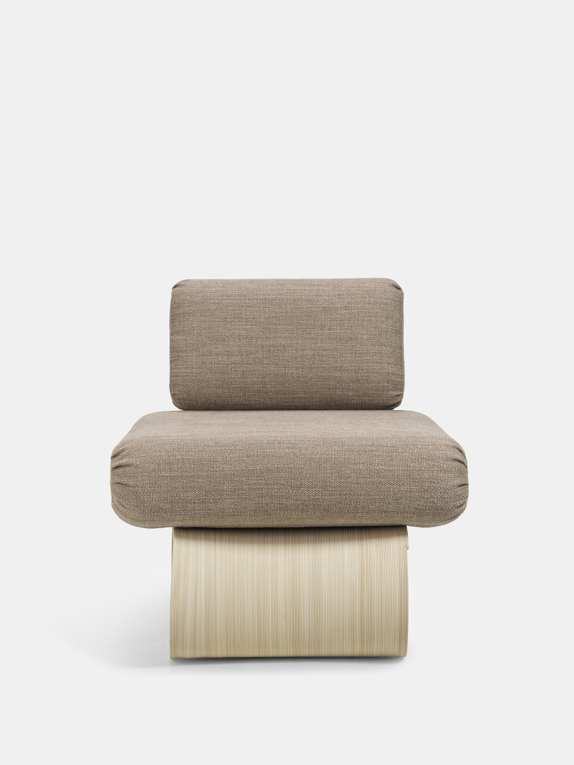 61365 94e43f8d97 Eel Lounge Chair Blond 3 Portrait