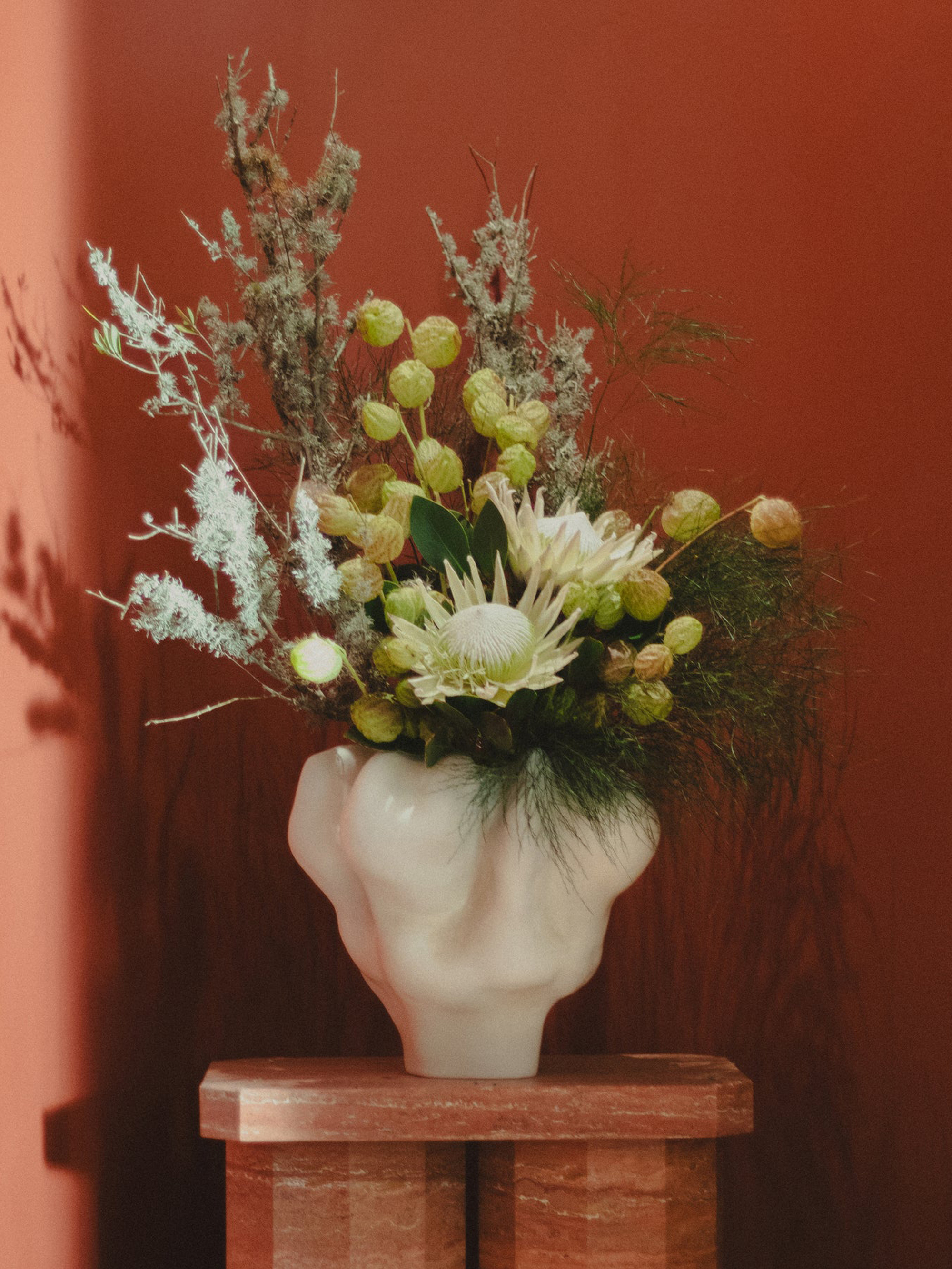 61614 Baf0fa1453 Timna Vase Latte Extra Short 4 Portrait