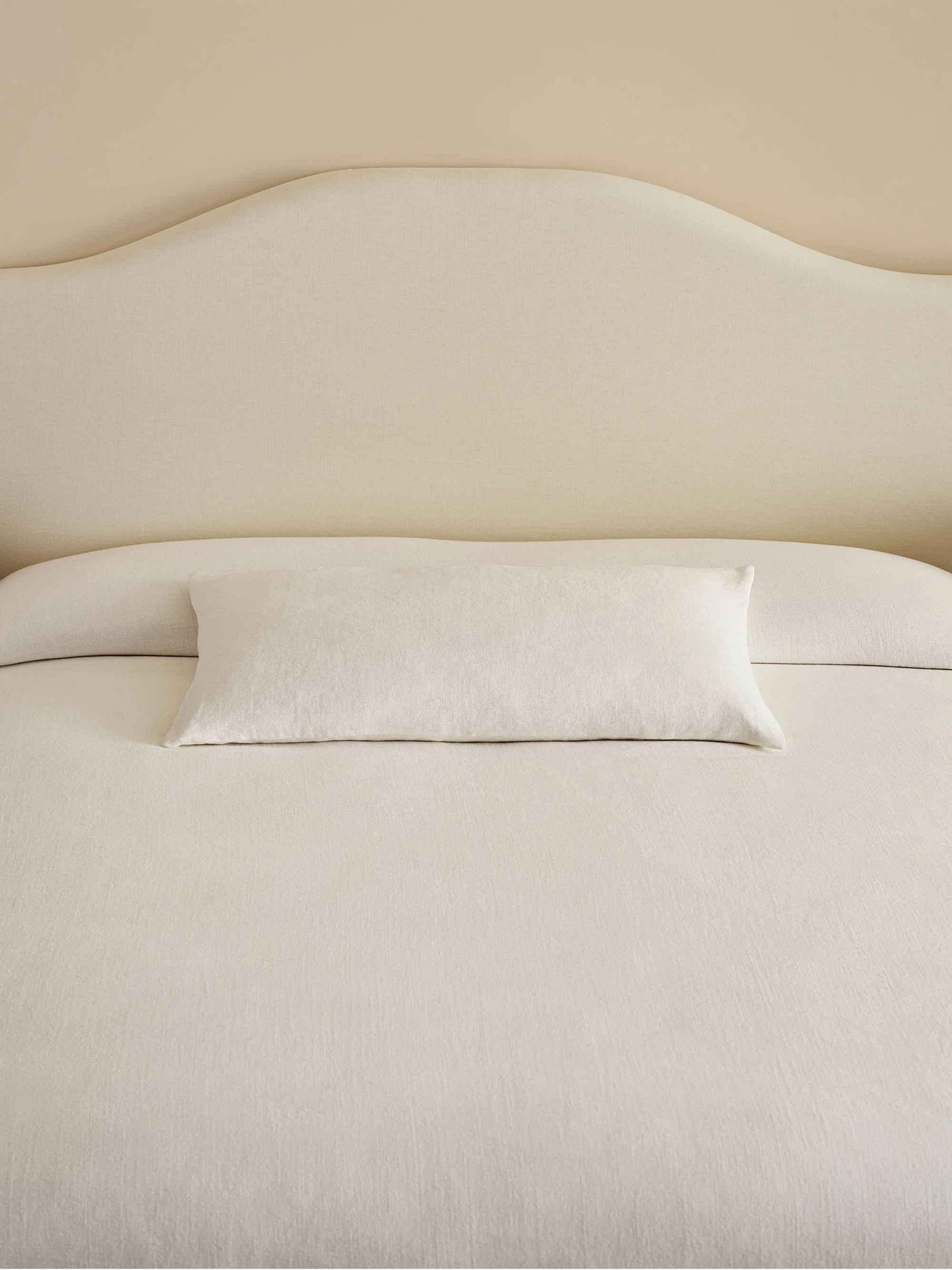 61806 41fc3ac72f 799 D10444e7e6 Studio Linen Throw White 5 2400 Portrait