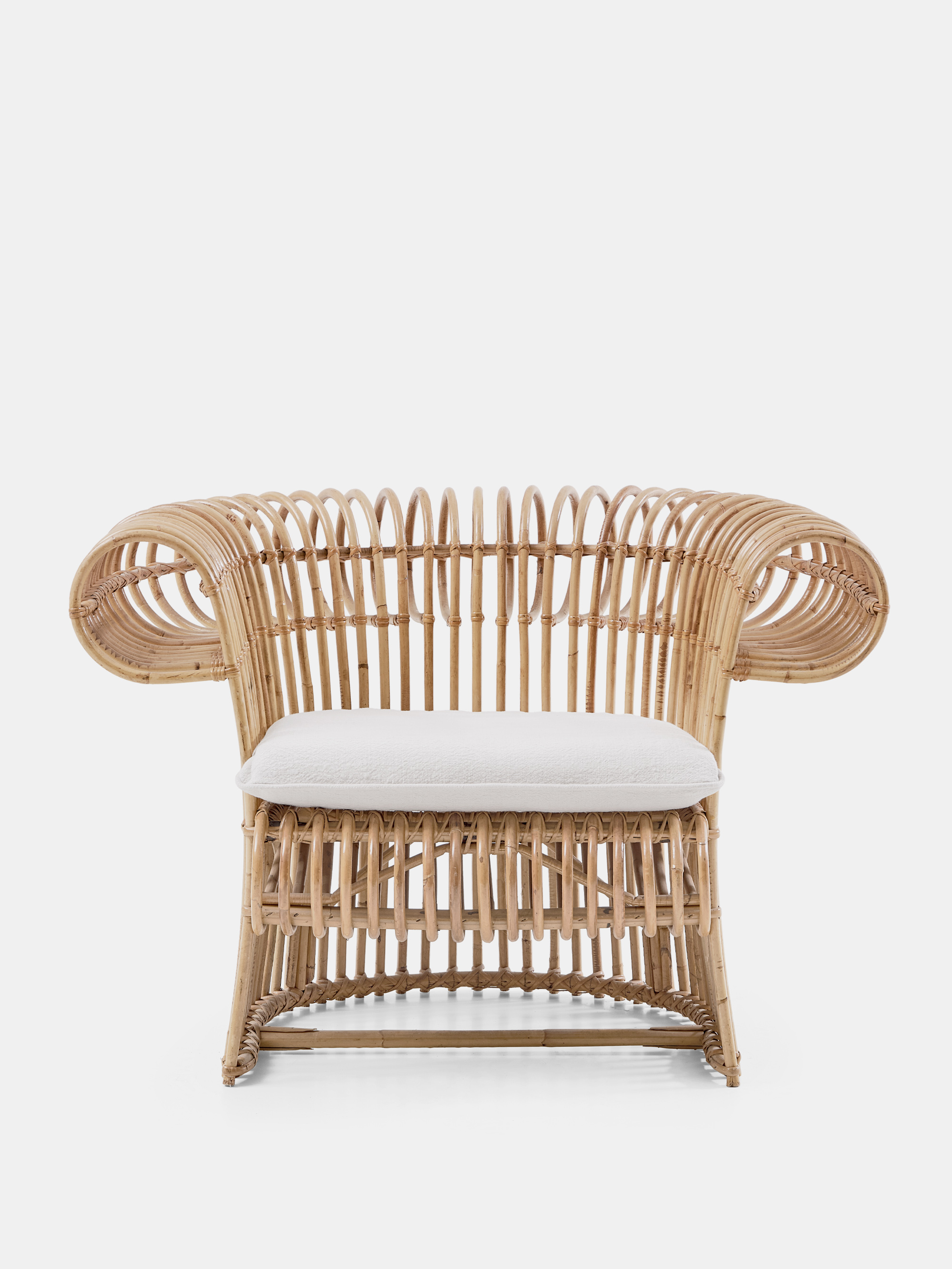 61822 Fc51a96f9f R 513 Indoor Armchair 1 Portrait