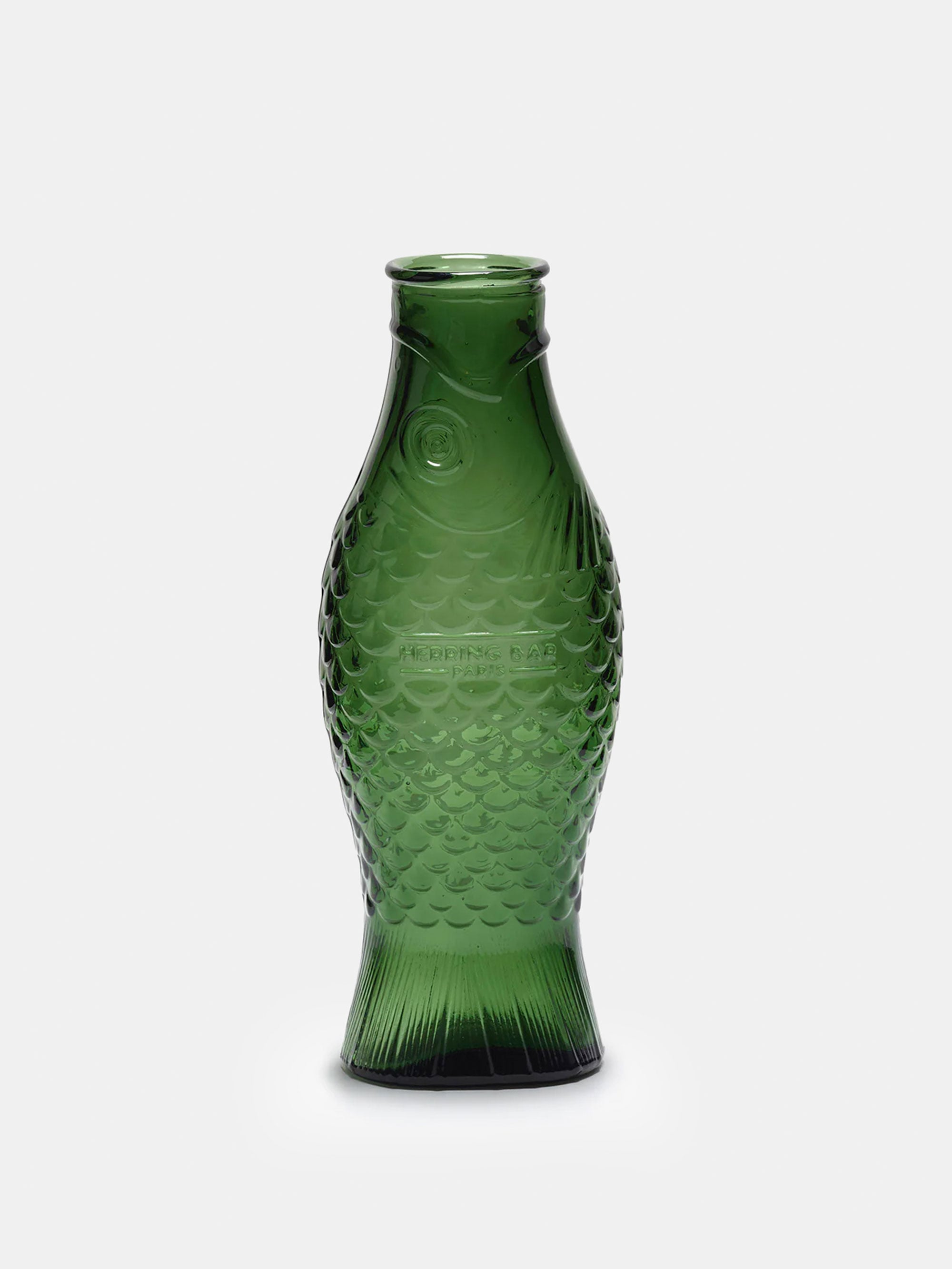 61835 E823f28187 Fish Carafe Portrait