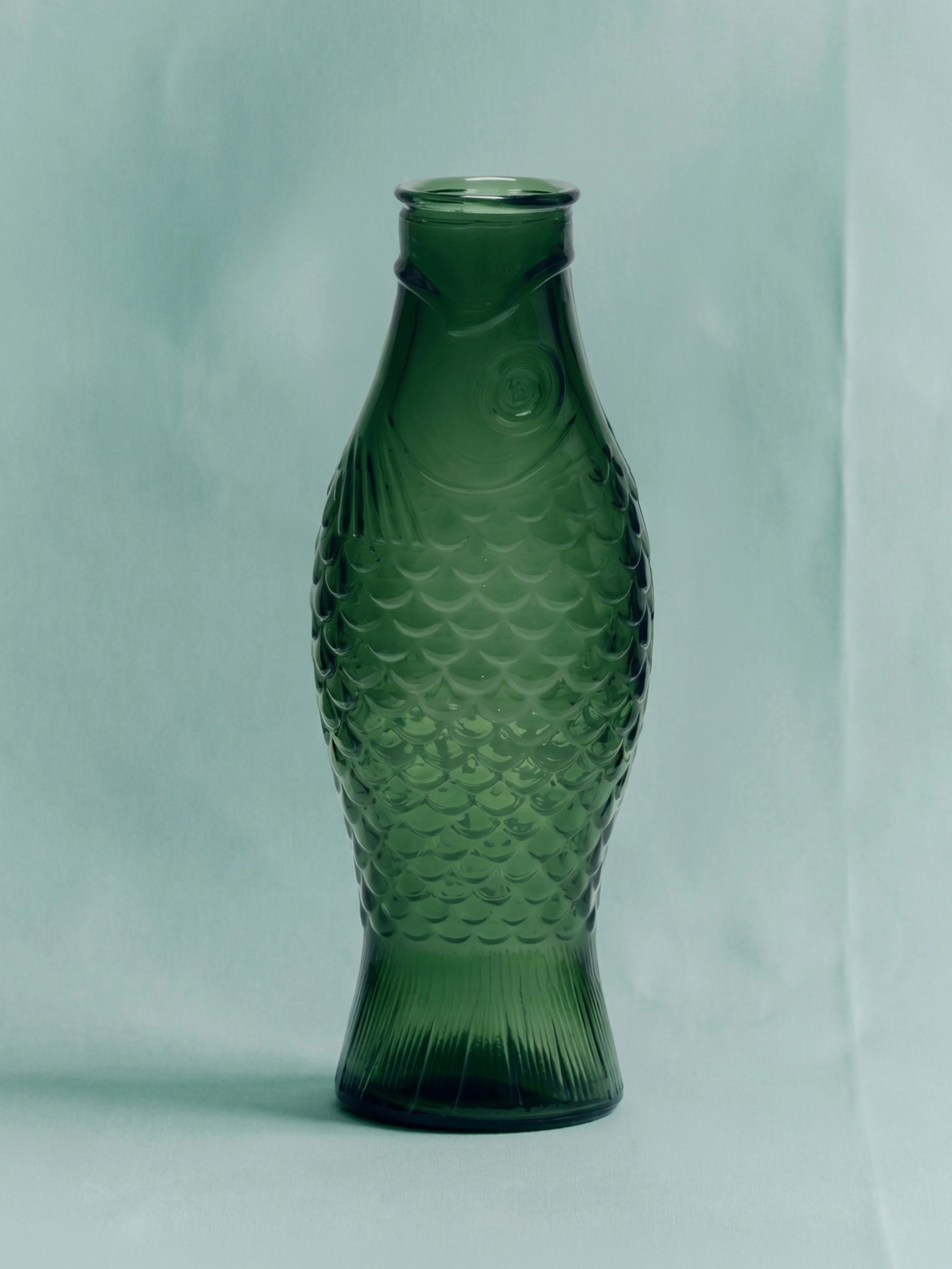 61835 F1916df904 Fish Carafe 3 Portrait