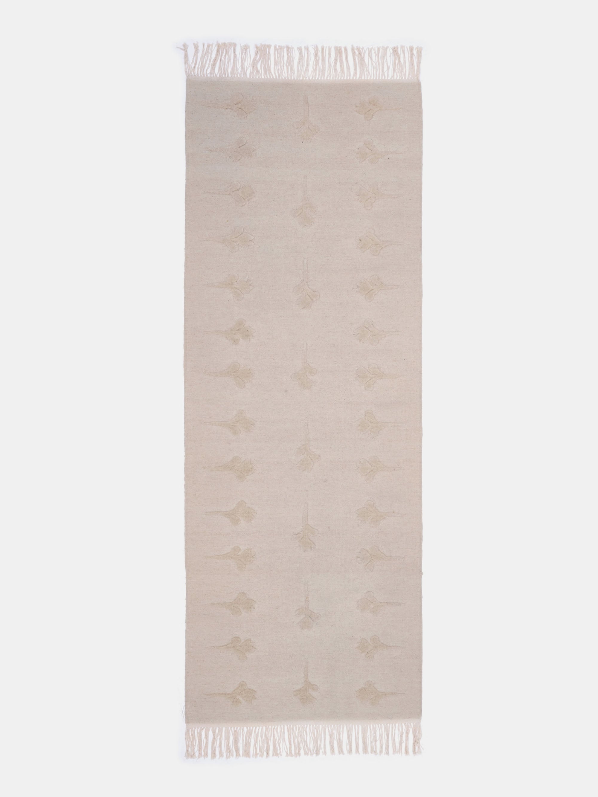 61892 87fd9e9990 Colonnade14 Rug Portrait