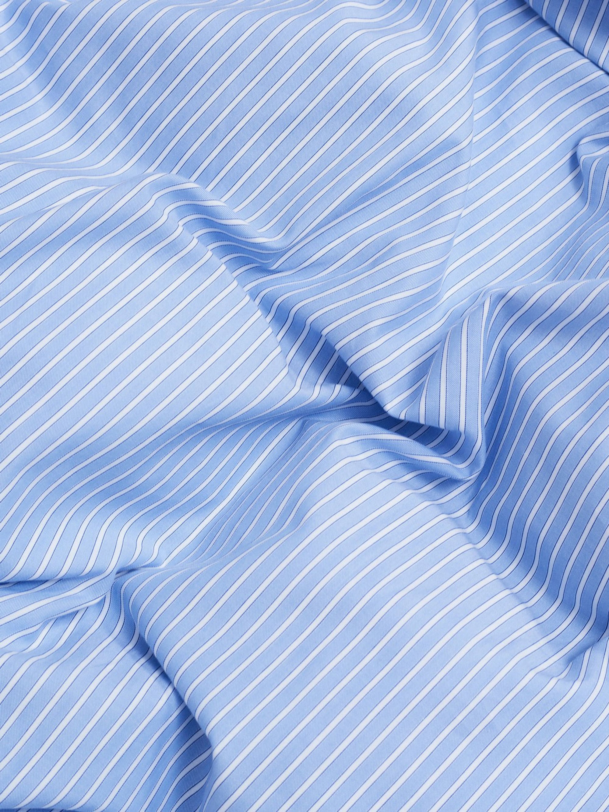61904 2696caea60 34576 499cf3bdeb Magniberg Wallstreet Oxford Stripe Light Blue 044 Lowres 1400xprogressive54705 Zoom139067 Portrait
