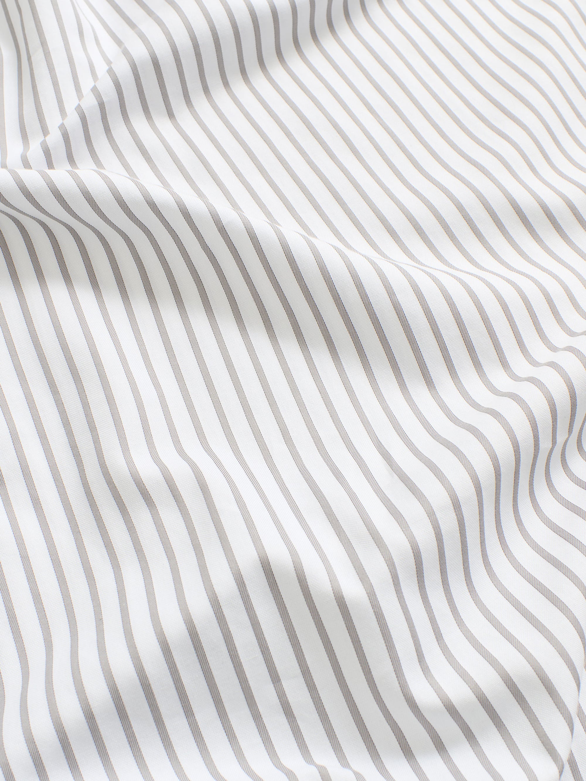 61904 483c11289d 61231 58e2e72bdf Magniberg 2026 Wall Street Oxford Pillow Case Stripe Grey 710032 0508 3 Original139063 Portrait