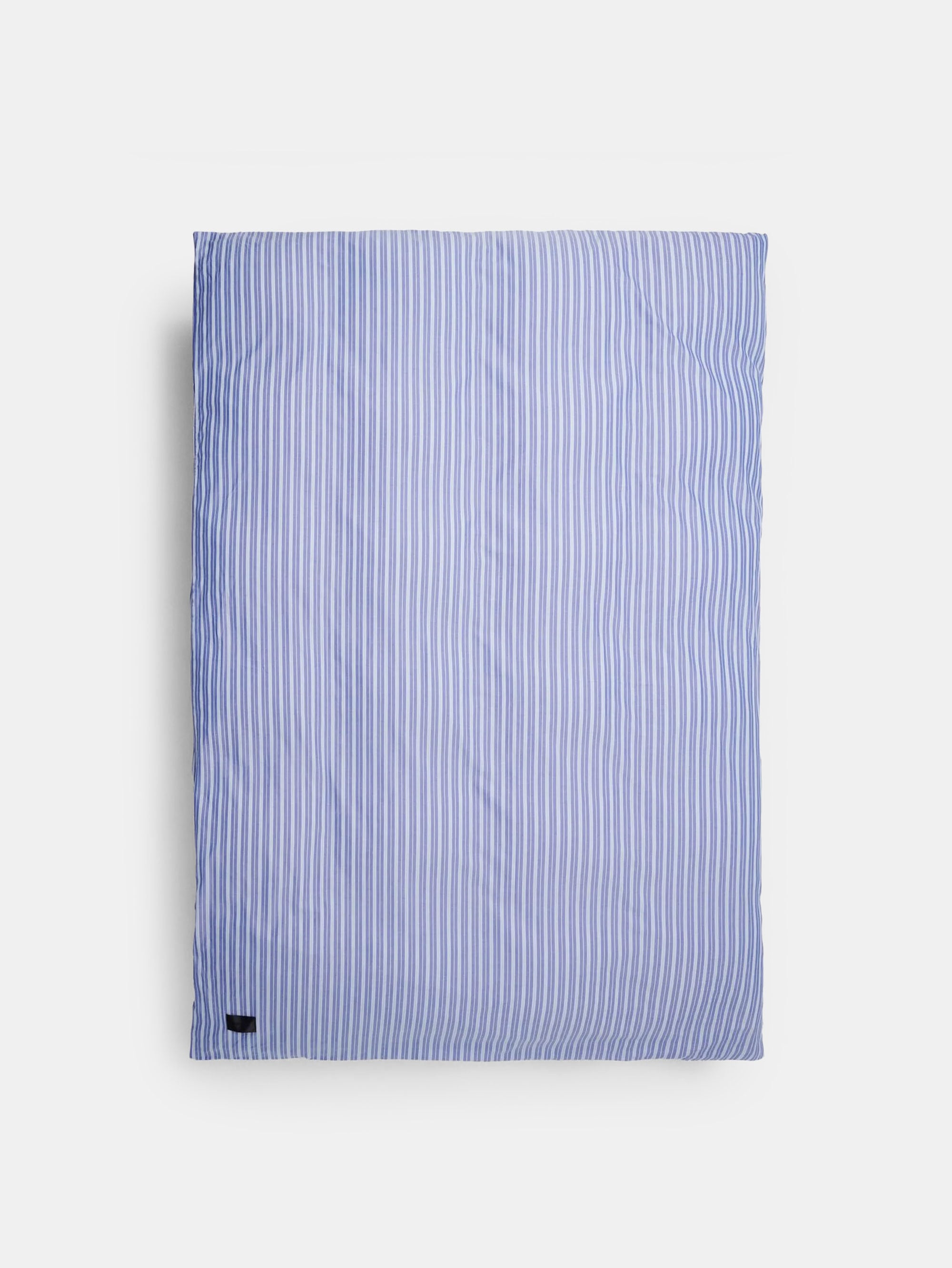 61910 A301716dd6 34575 9a01411e84 34575 8e7217066d Magniberg Wallstreet Oxford Stripe Medium Blue 013 Lowres 7bfe698c 2d80 438c 992d Fe33bc4a1b32 1400xprogressive54759 Zoom Original Portrait