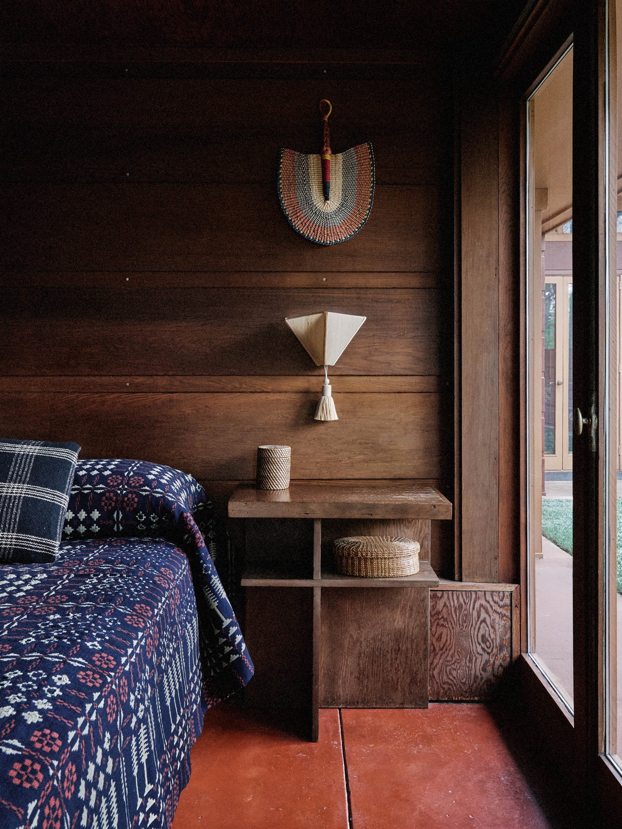 61924 15f250cbe1 Lantern Pyramid Sconce In Situ 2 Portrait