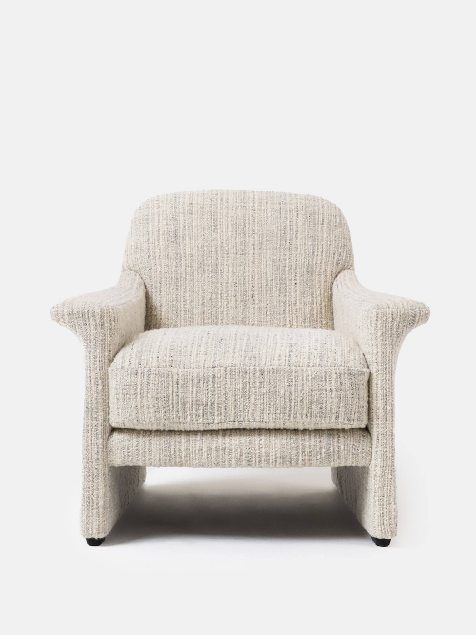 61926 22e4f1e1e5 Ada Armchair Dedar Front Portrait