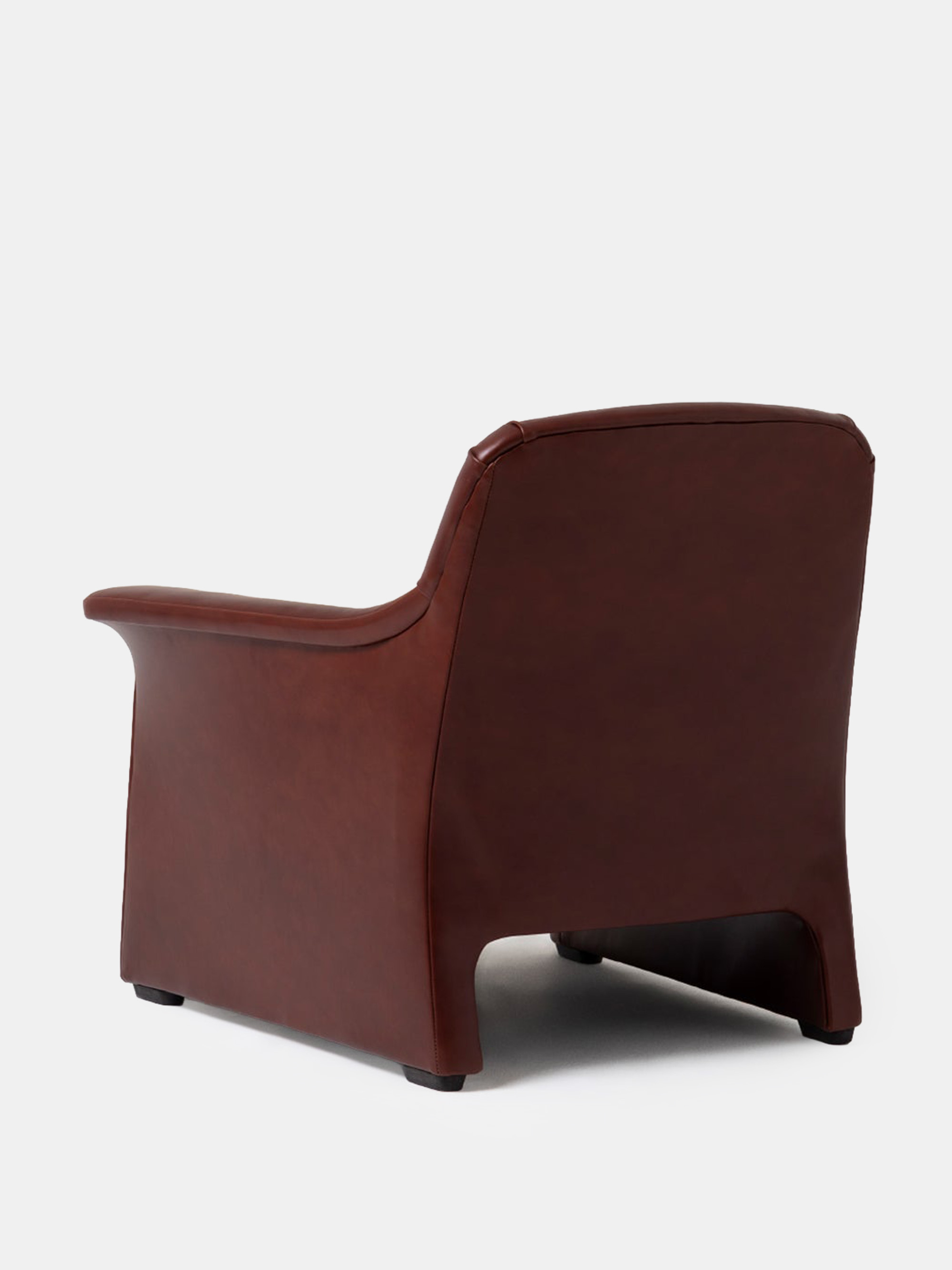 61926 E345f57929 Ada Armchair Back Portrait