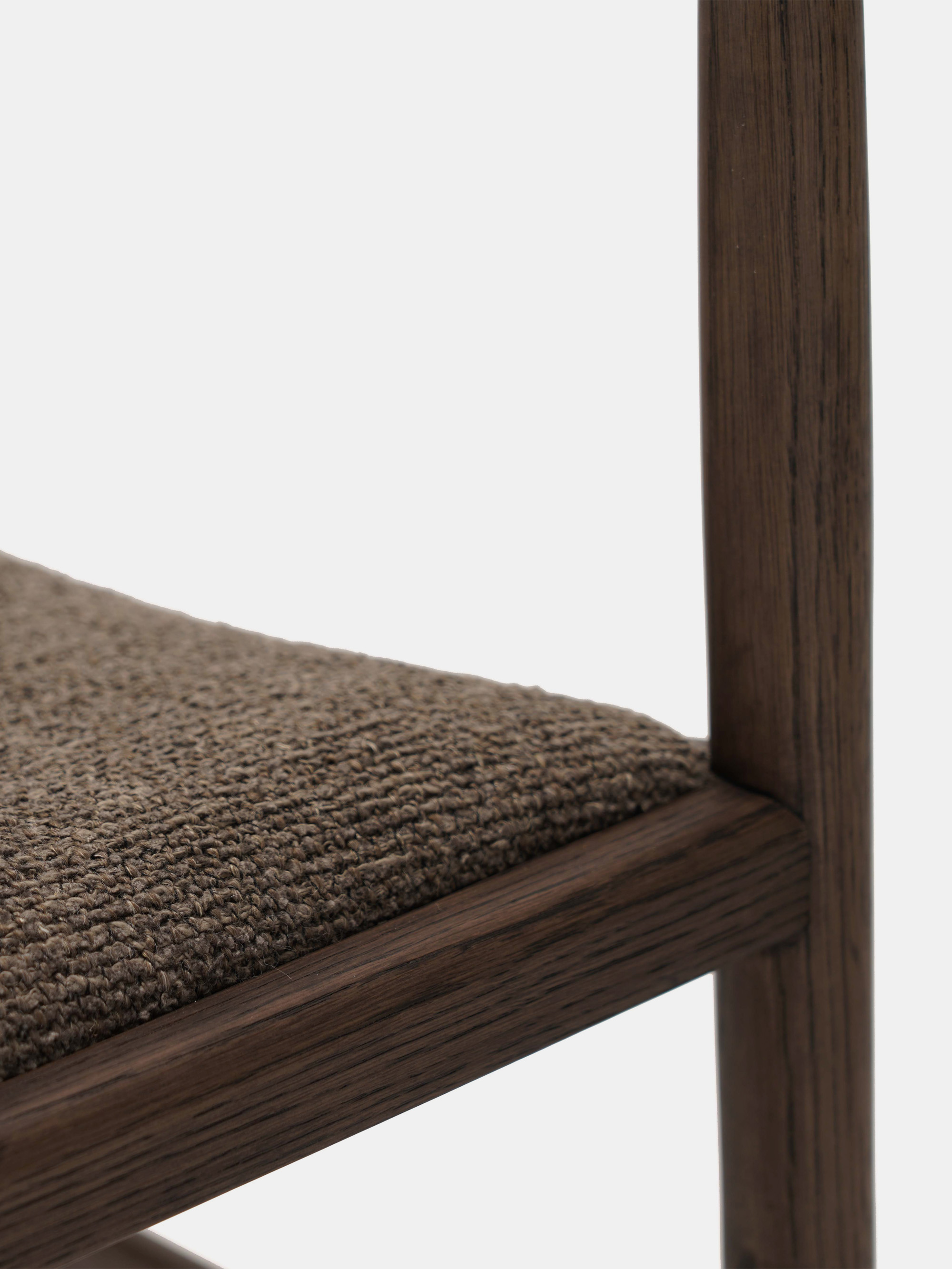 61936 701927359b N Dc05 Dining Chair Smoked Oak Detail Portrait