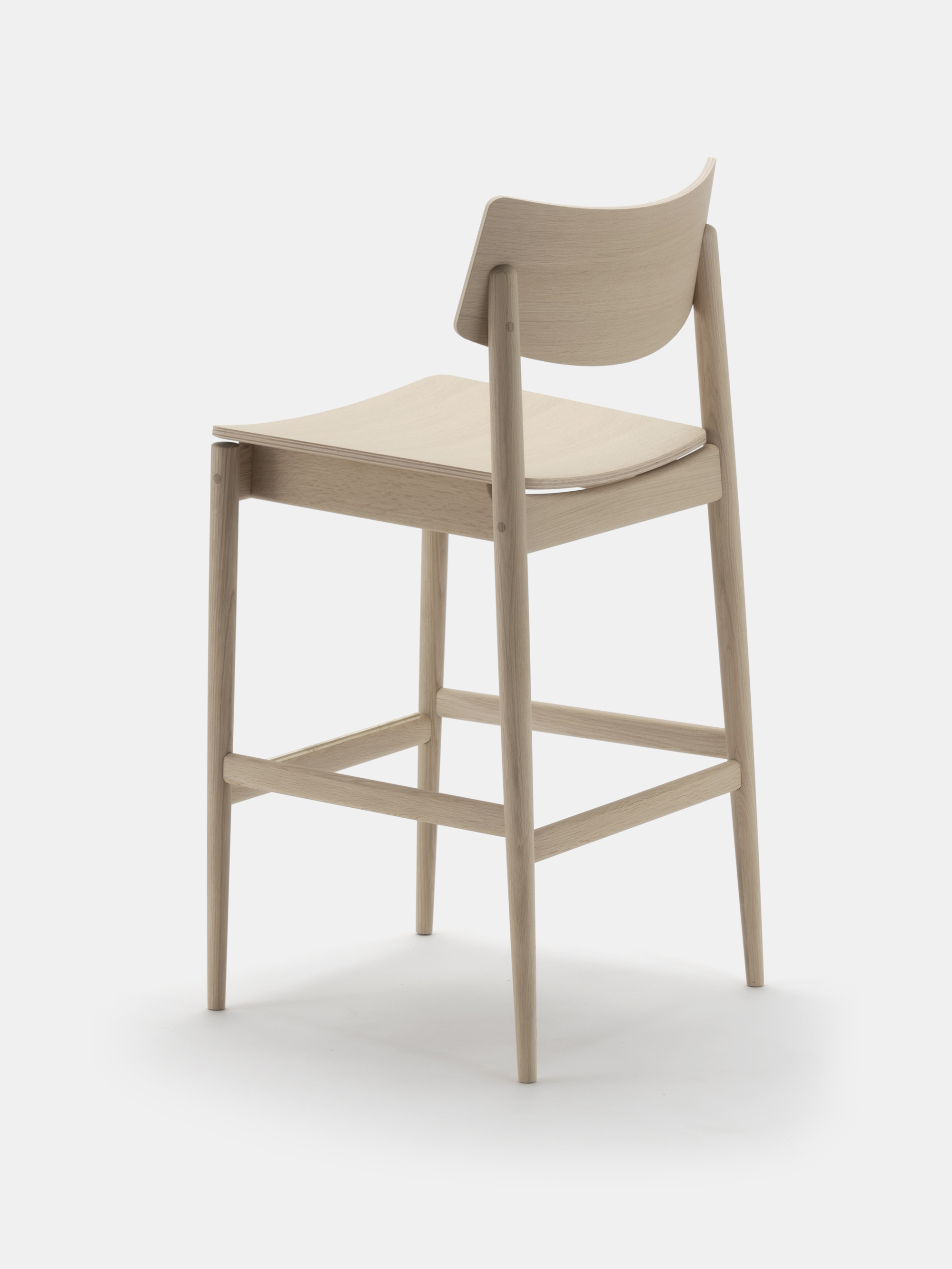61955 851103942e A Bs01 Barstool Side Portrait