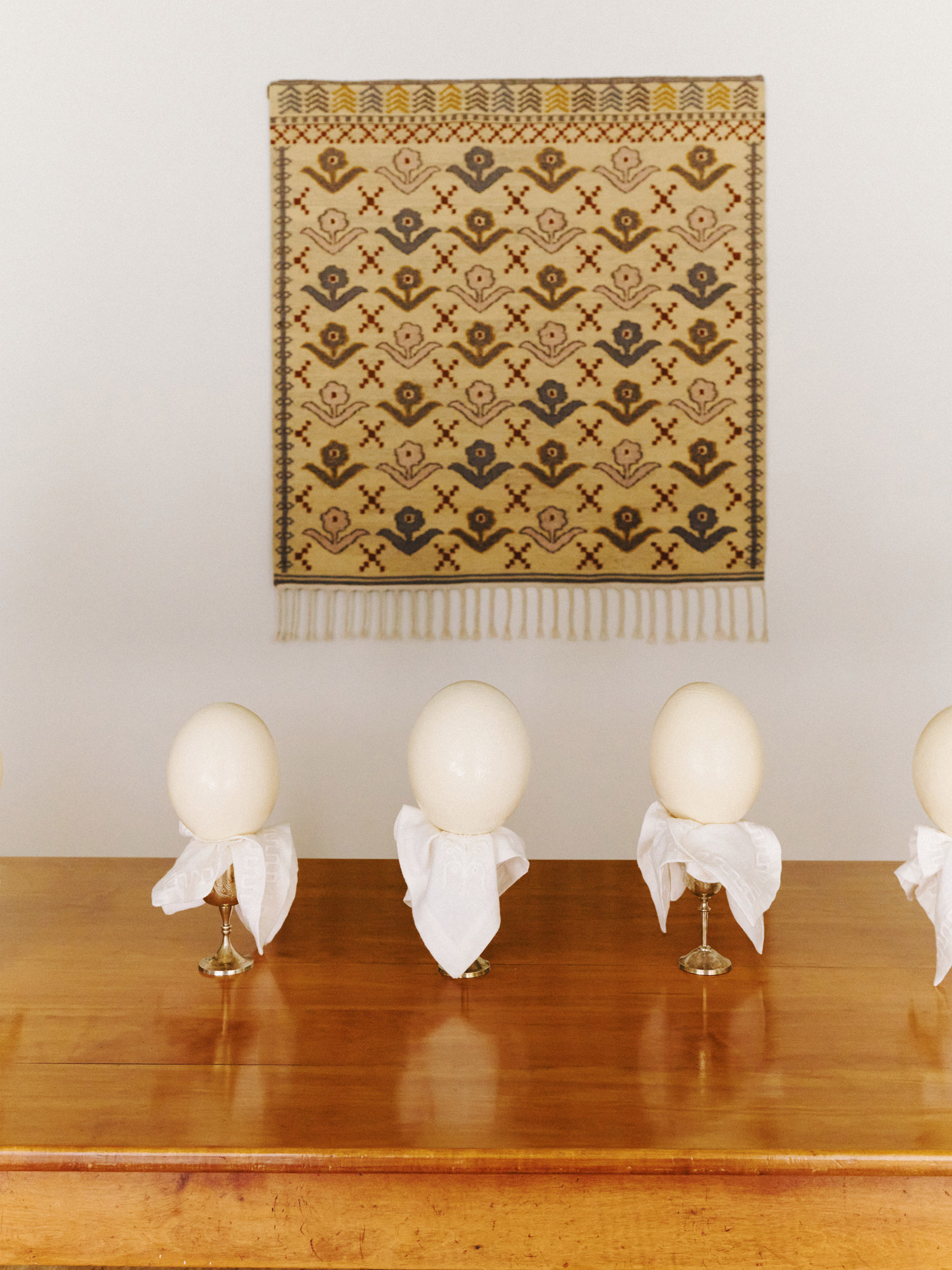 61978 A46ea609d4 Porcelain Tapestry No07 130 X 135 Cm In Situ Portrait